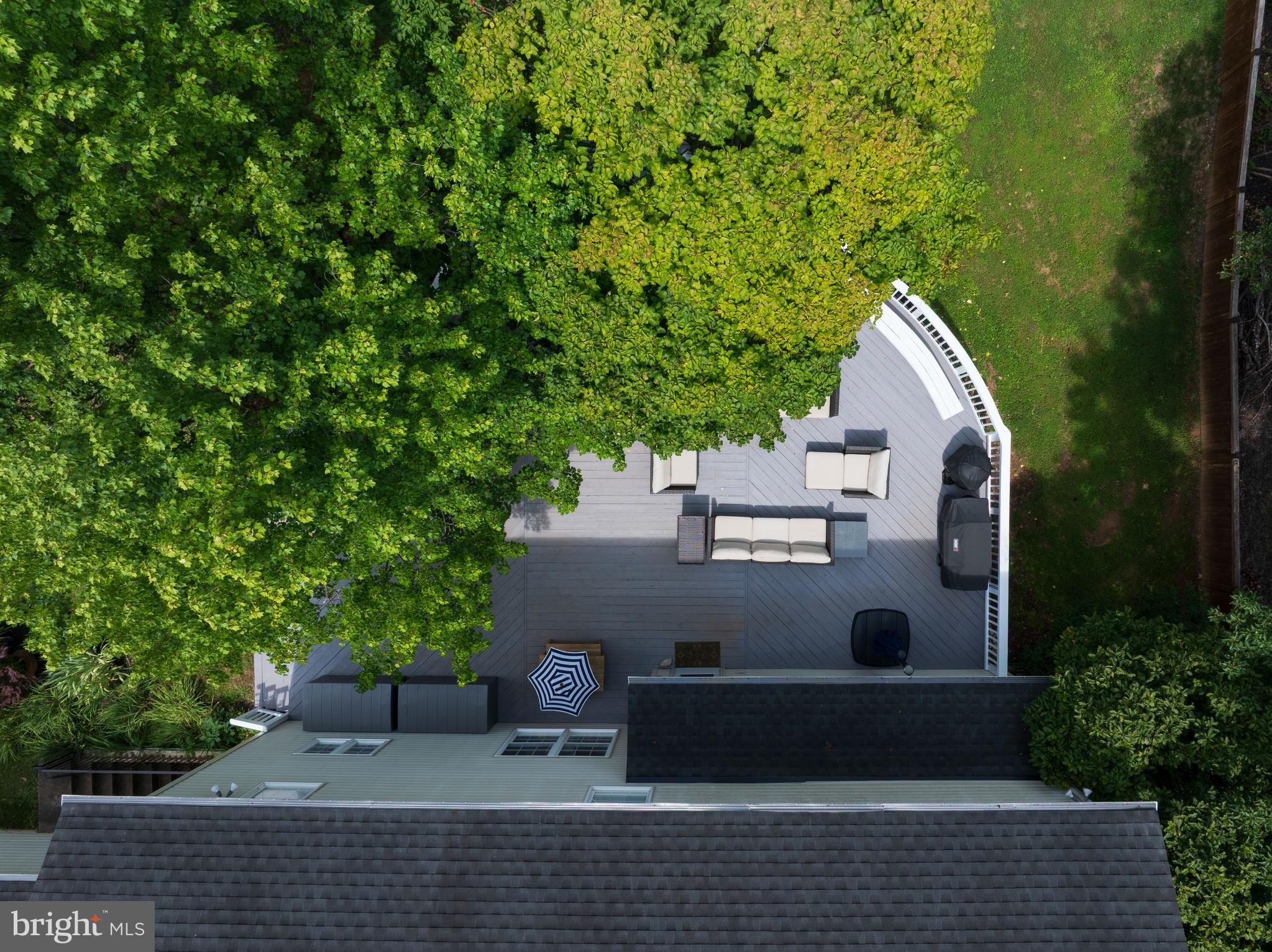 WINDSOR KNOLLS - Residential