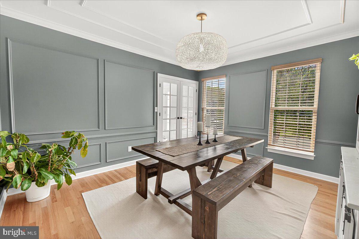 WINDSOR KNOLLS - Residential