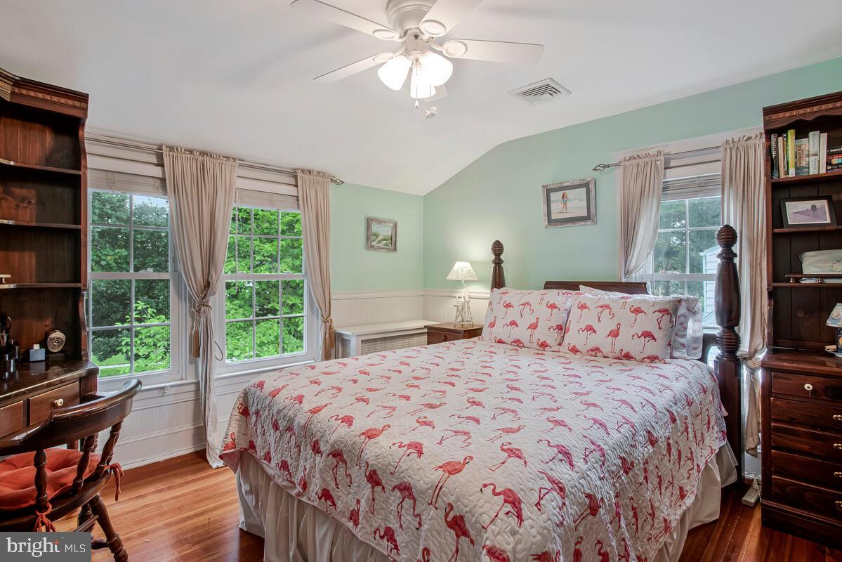 EAST LINTHICUM HEIGHTS - Residential