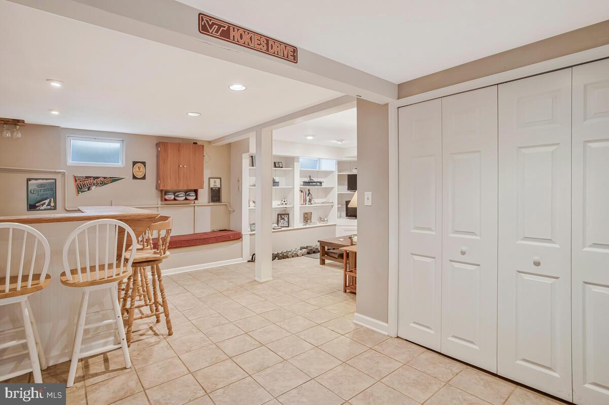 EAST LINTHICUM HEIGHTS - Residential