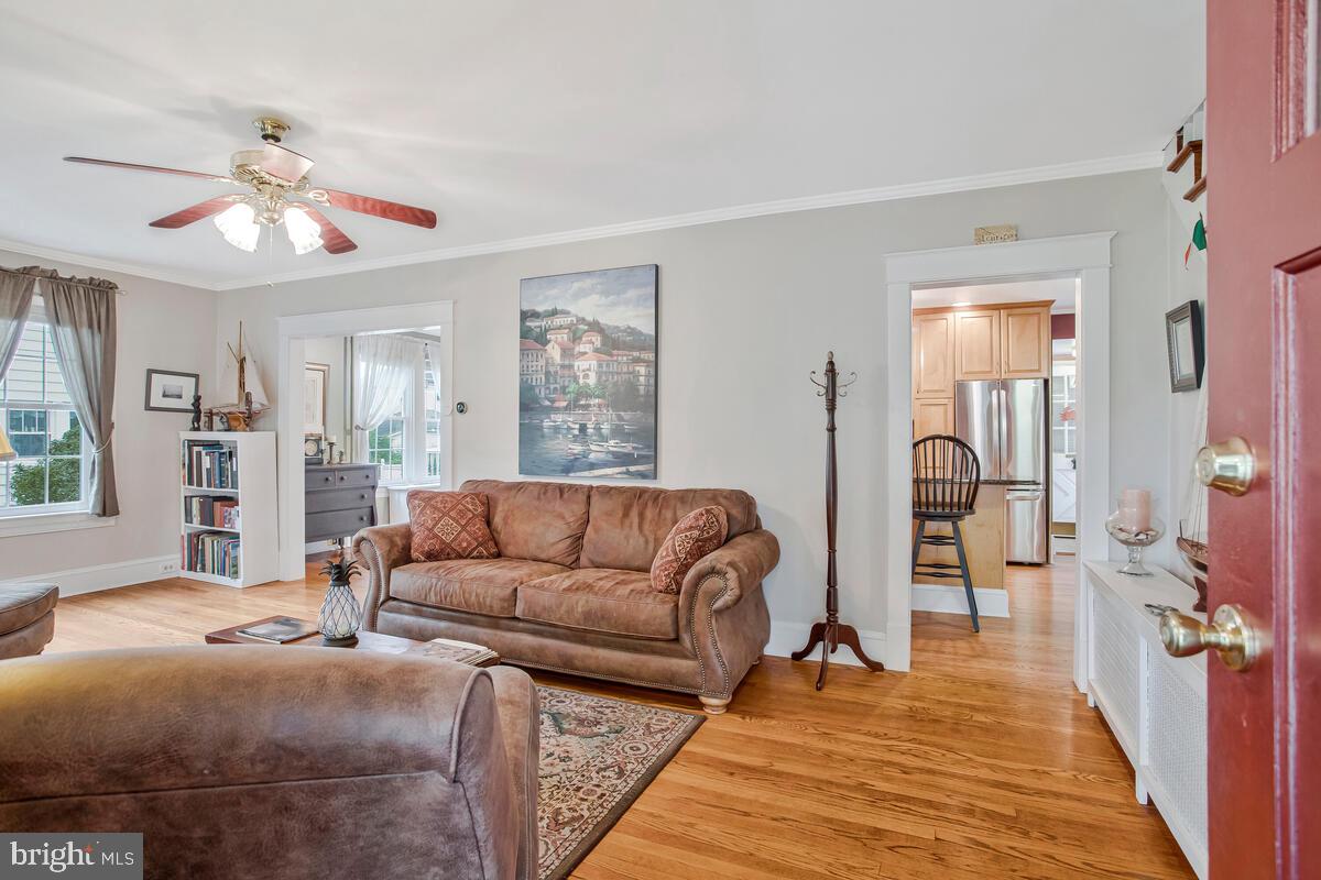 EAST LINTHICUM HEIGHTS - Residential