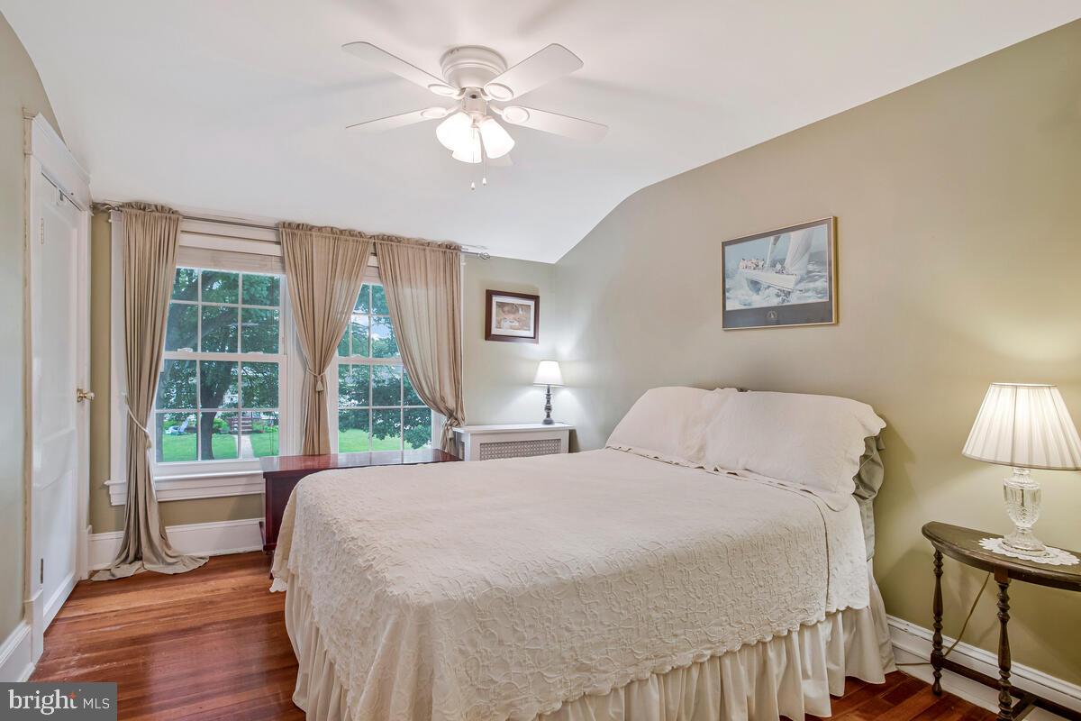 EAST LINTHICUM HEIGHTS - Residential