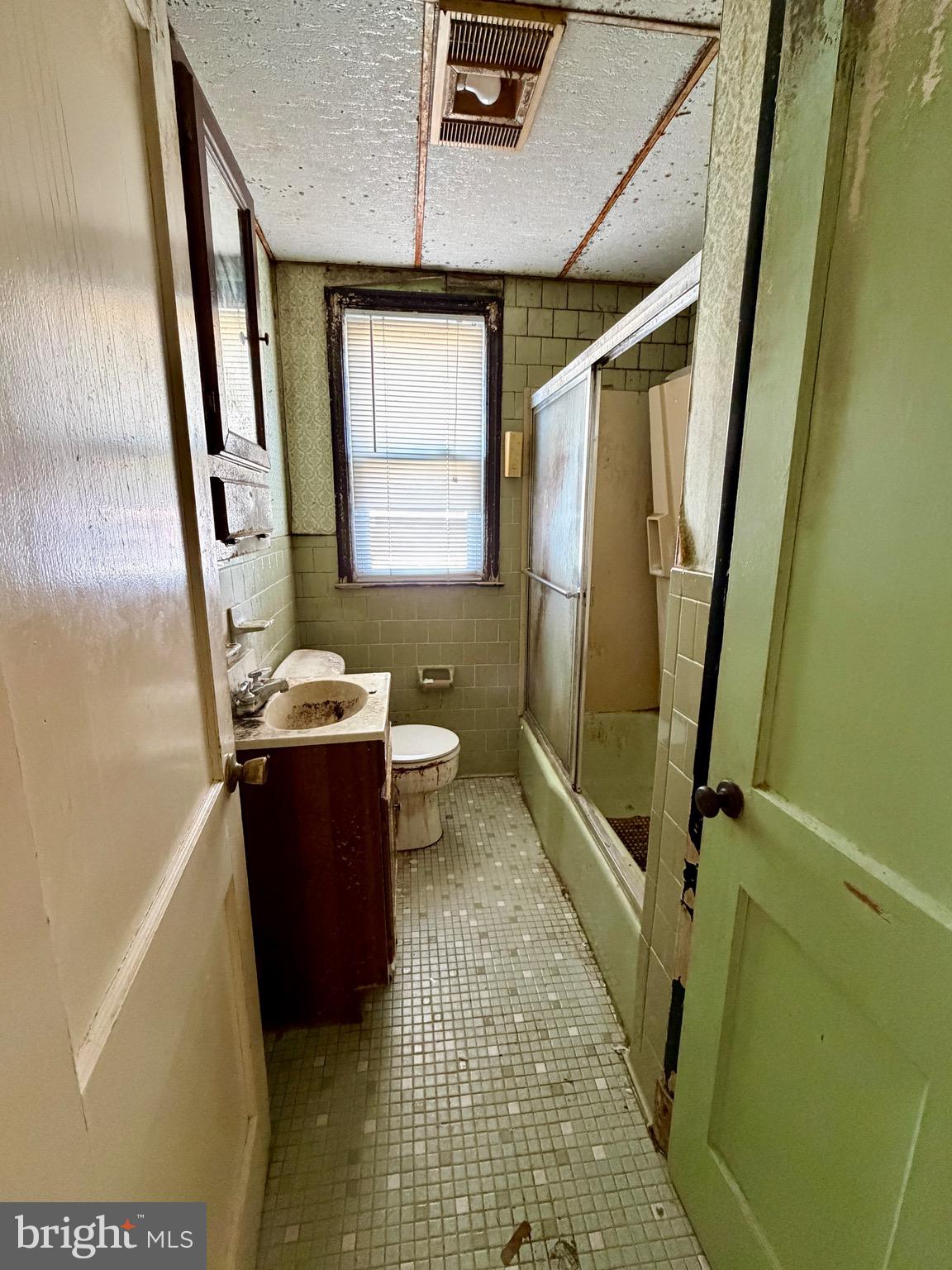 ROSEDALE - Residential