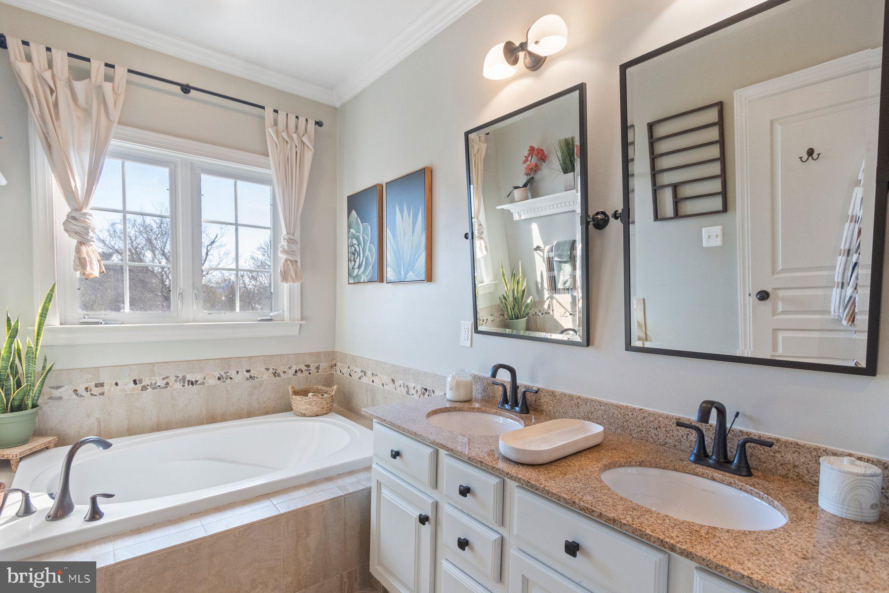 URBANA - Residential Lease