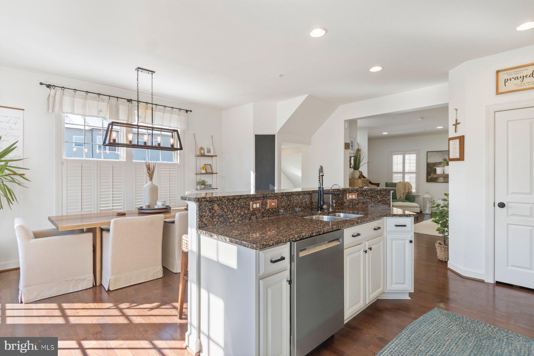 URBANA - Residential Lease