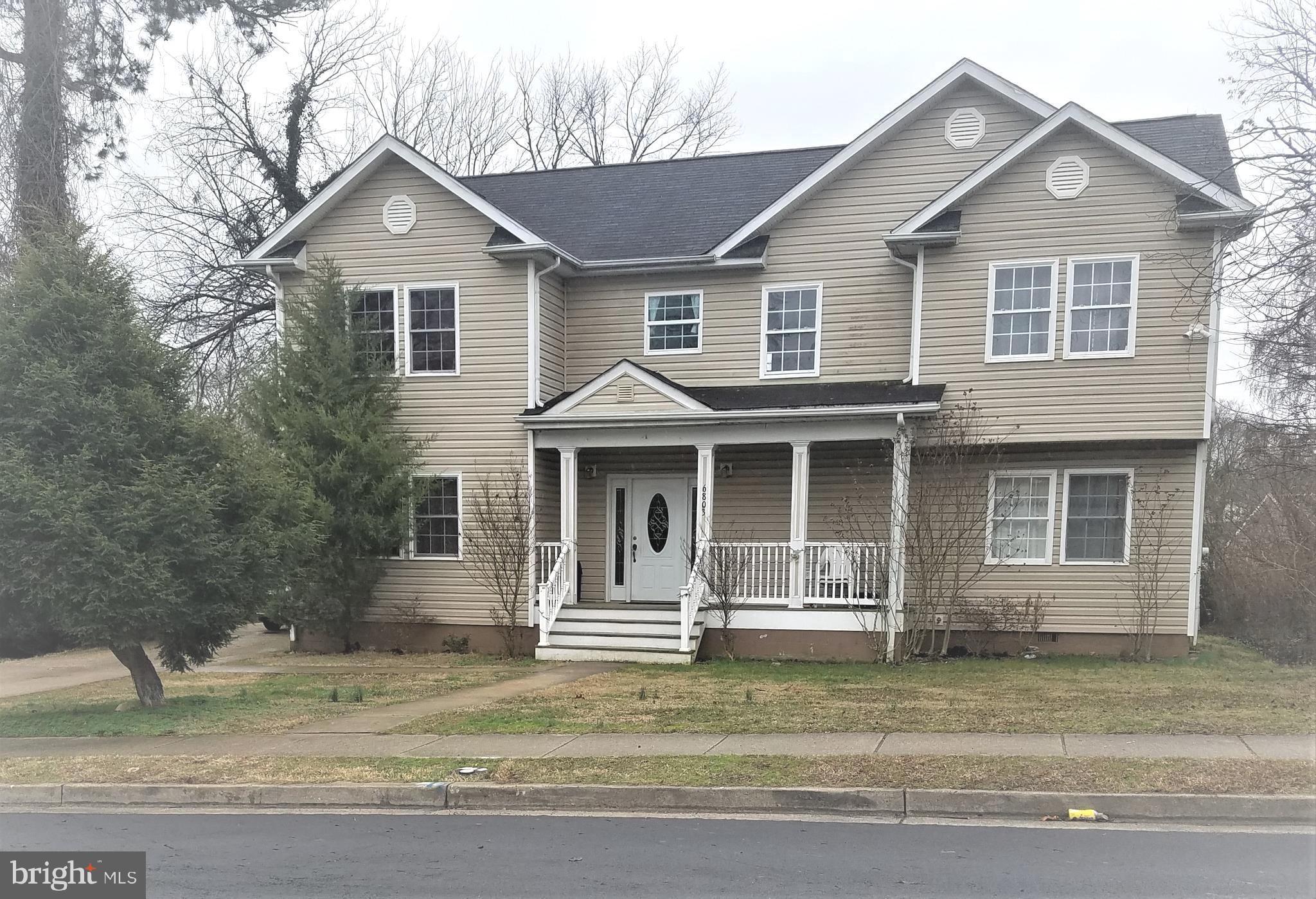 WEST LAWN - Residential