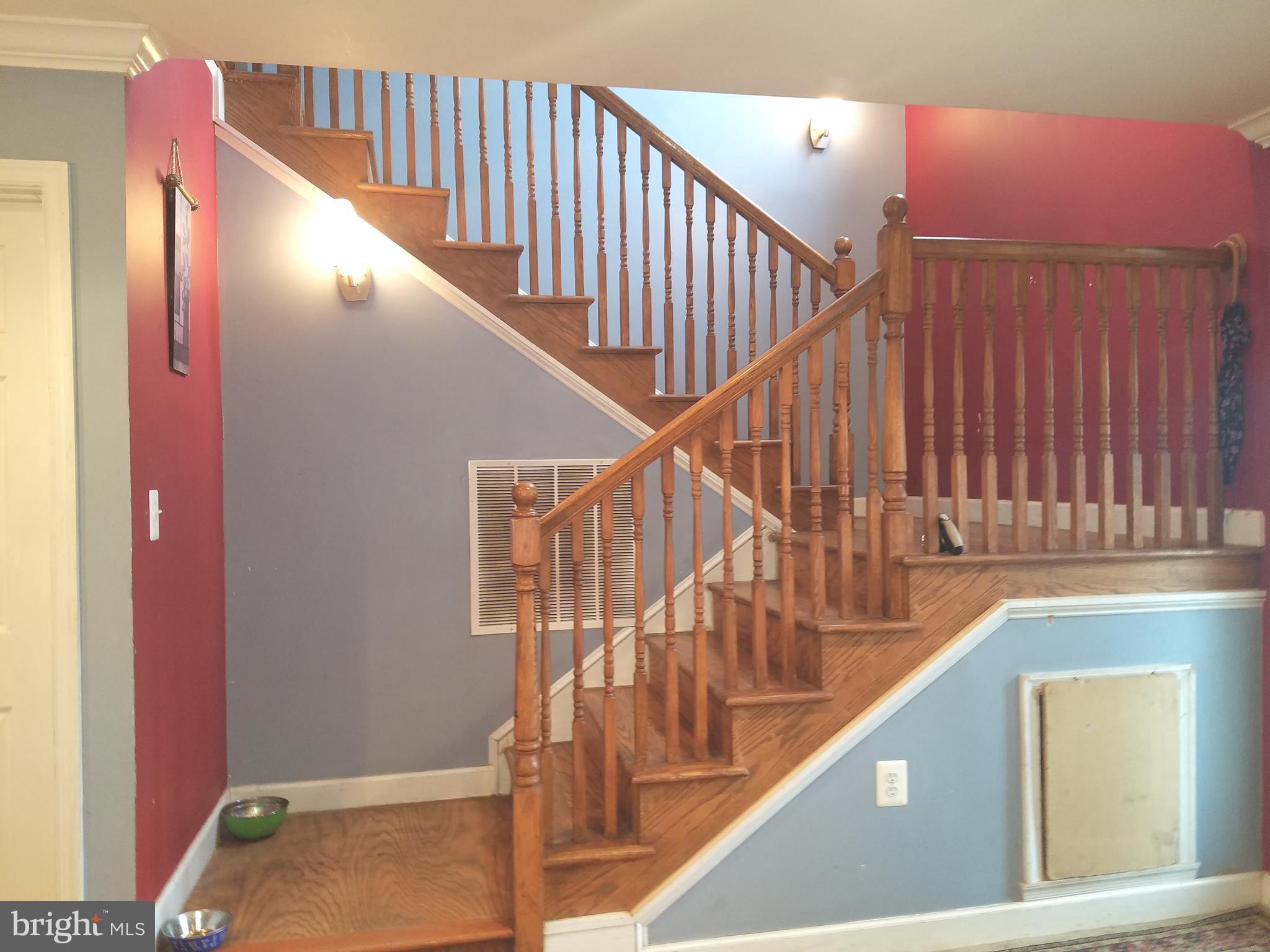 WEST LAWN - Residential