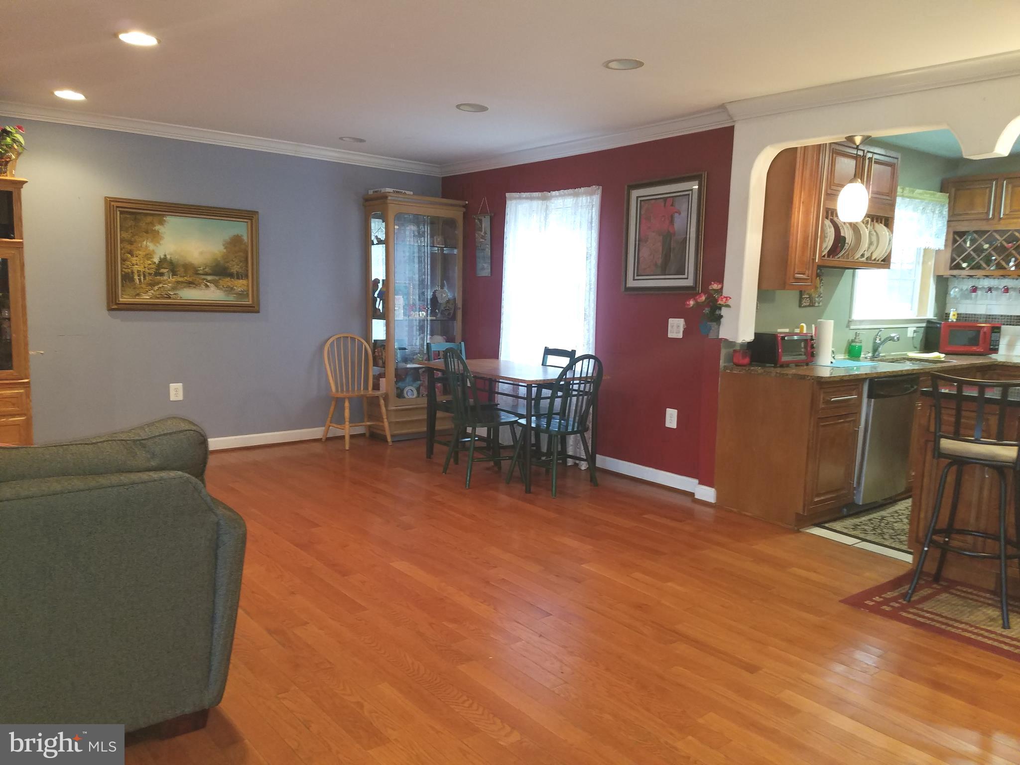 WEST LAWN - Residential