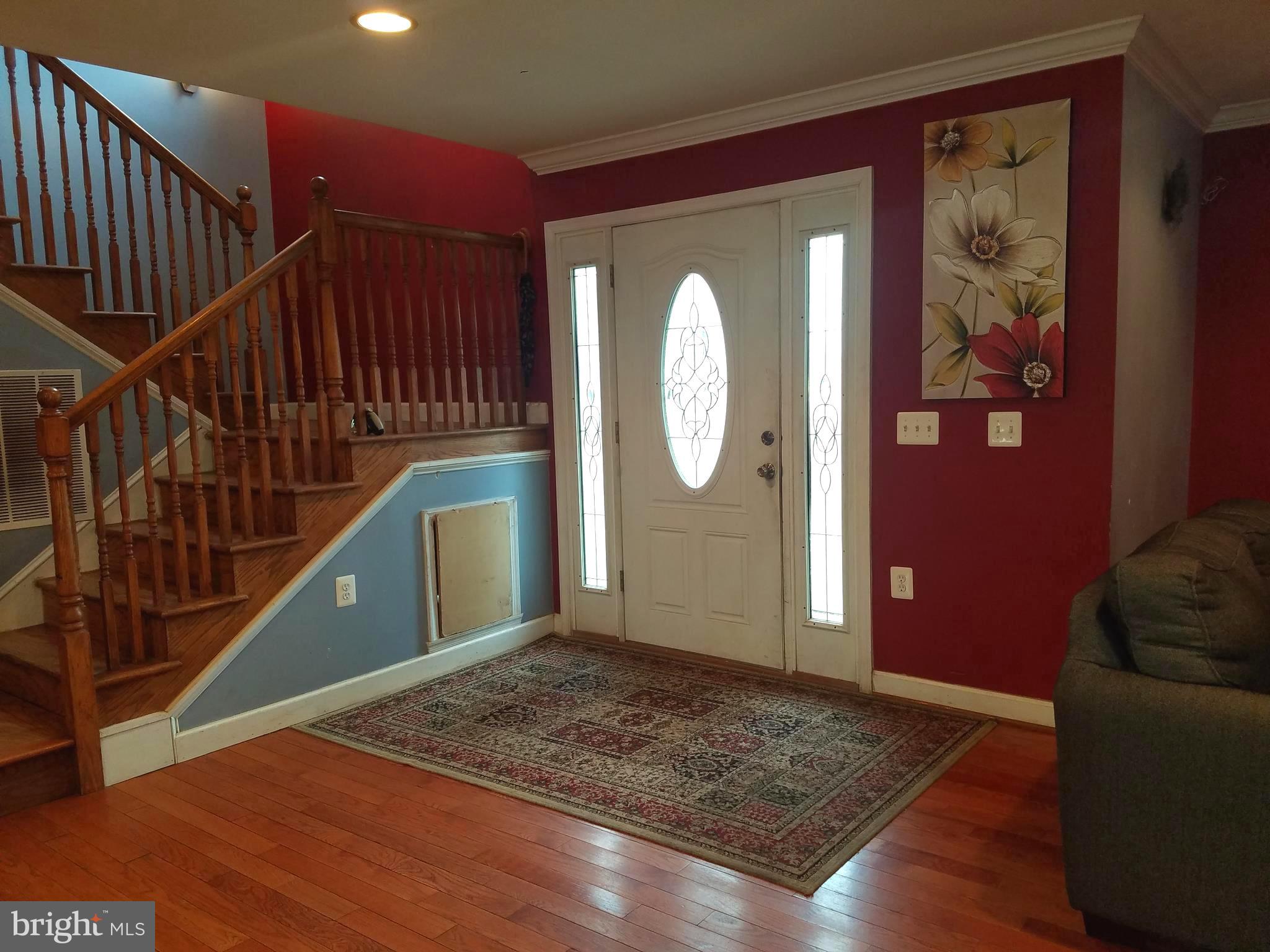 WEST LAWN - Residential