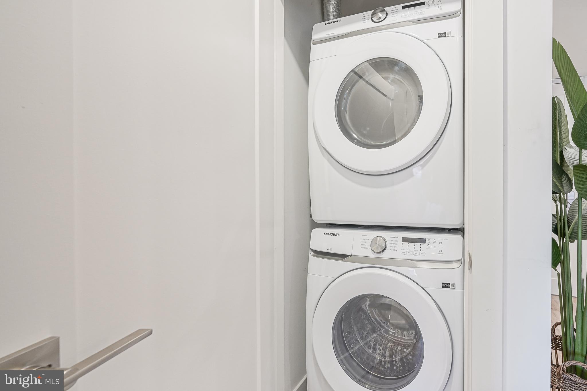 OLD CITY - Residential Lease