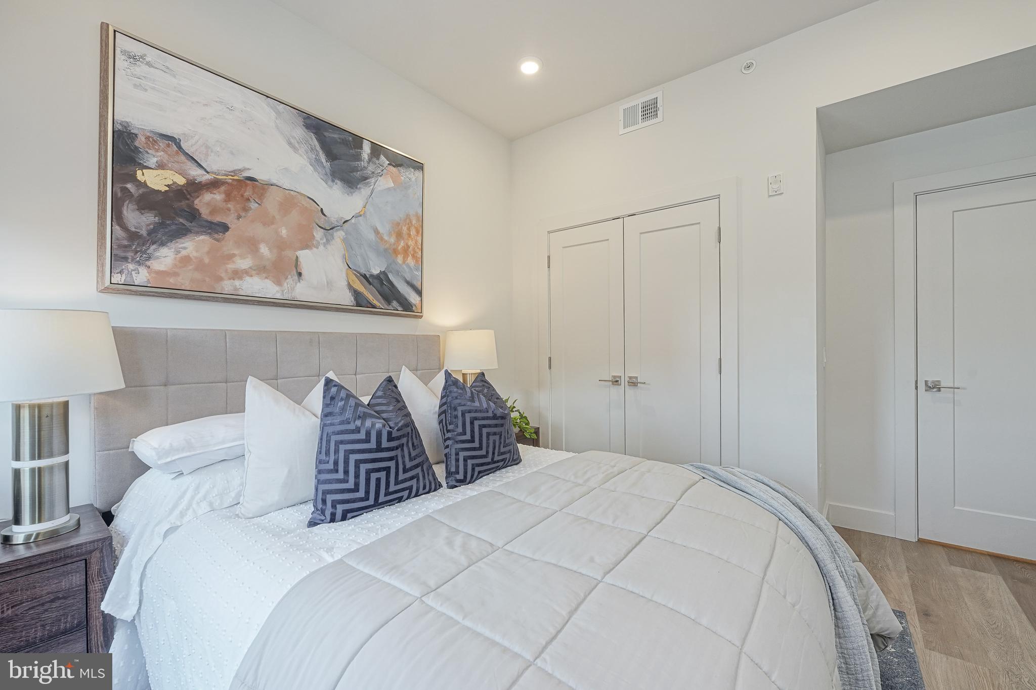 OLD CITY - Residential Lease