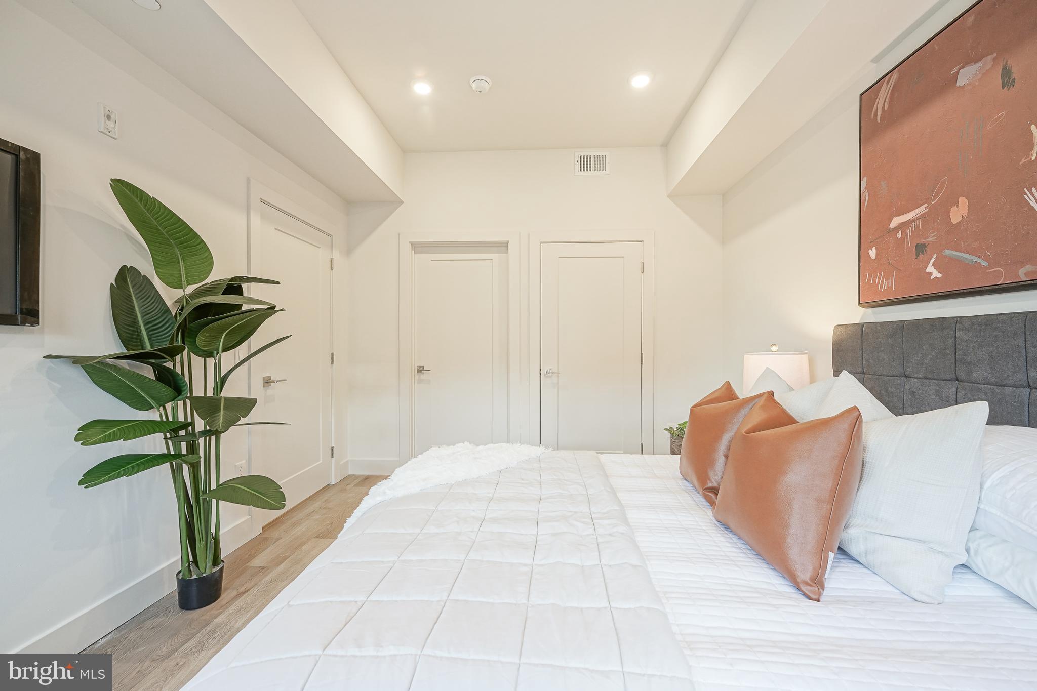 OLD CITY - Residential Lease