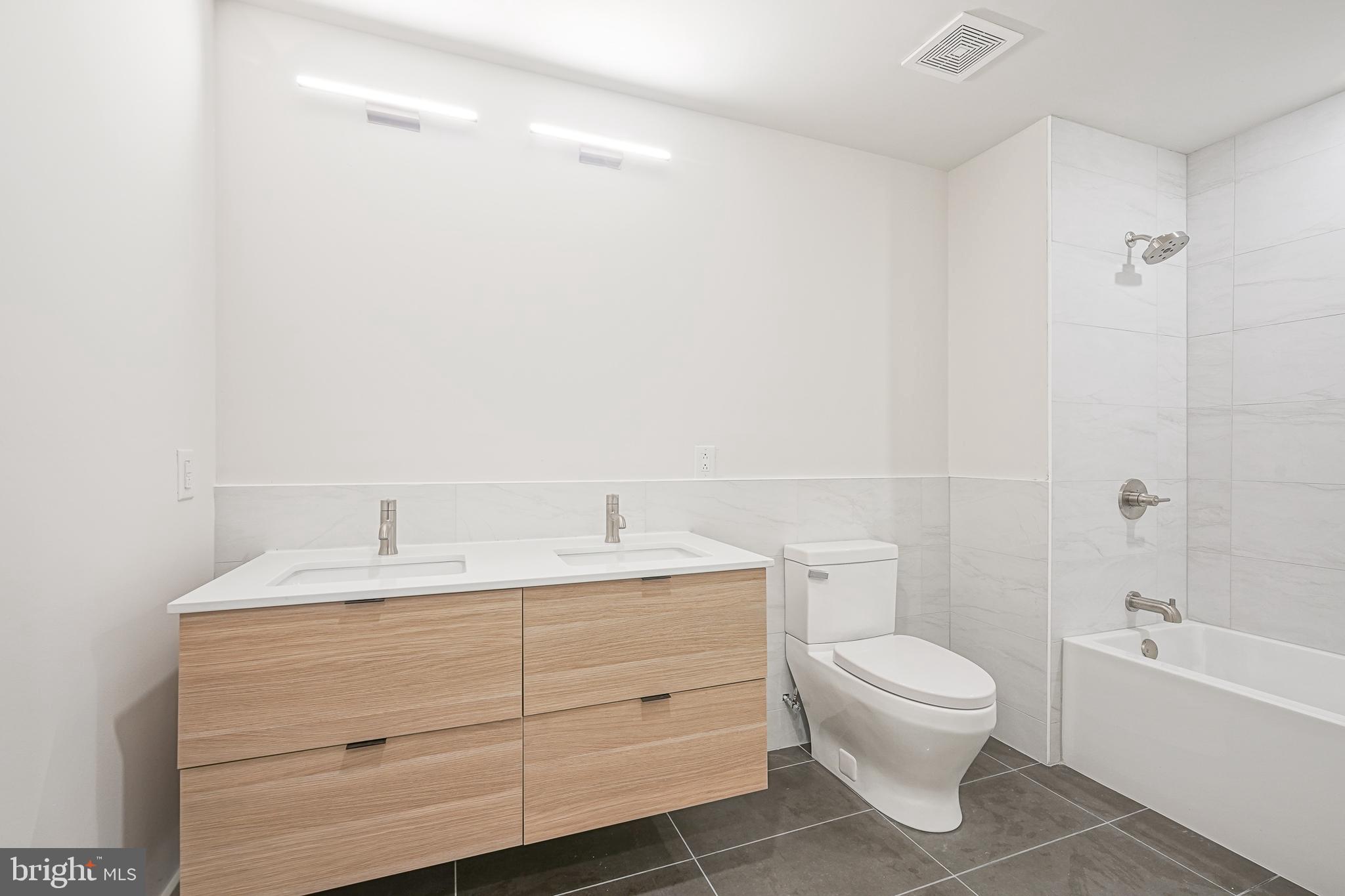 OLD CITY - Residential Lease