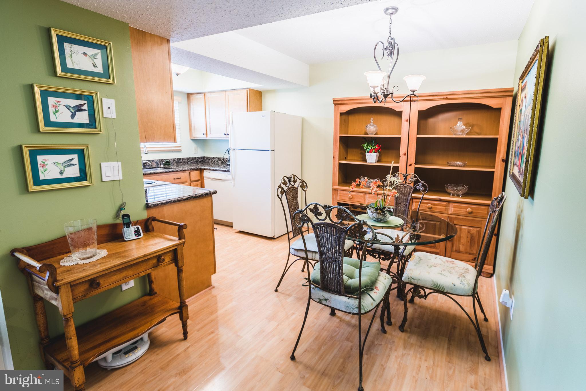 FOX CHAPEL AT TUDOR KNOLLS - Residential