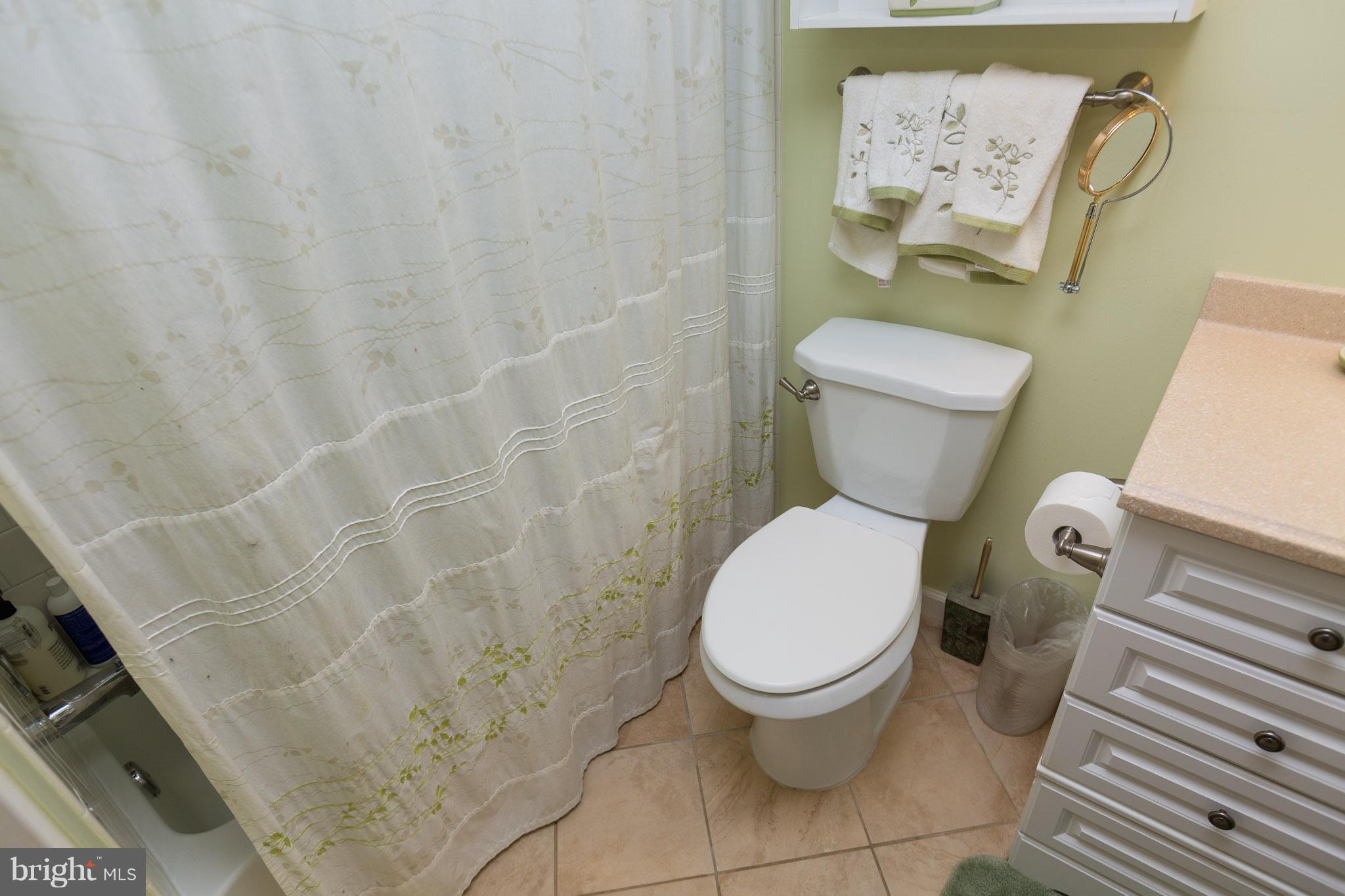 FOX CHAPEL AT TUDOR KNOLLS - Residential