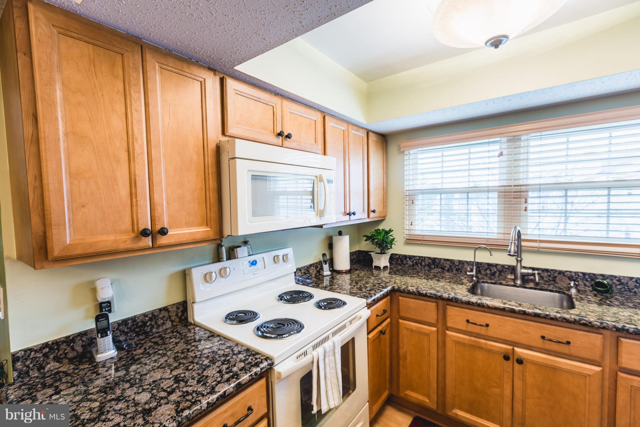 FOX CHAPEL AT TUDOR KNOLLS - Residential