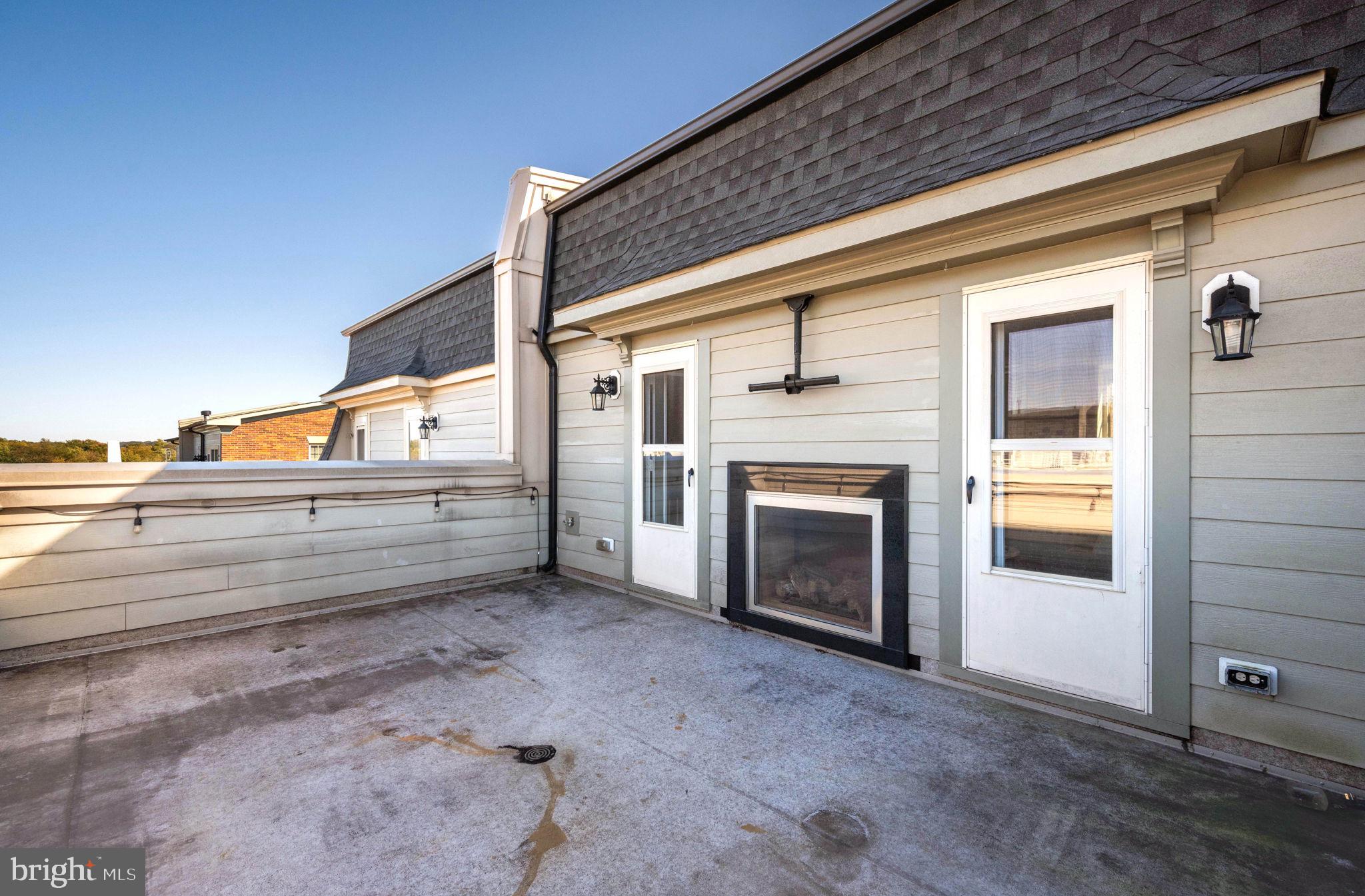 POTOMAC OVERLOOK - Residential