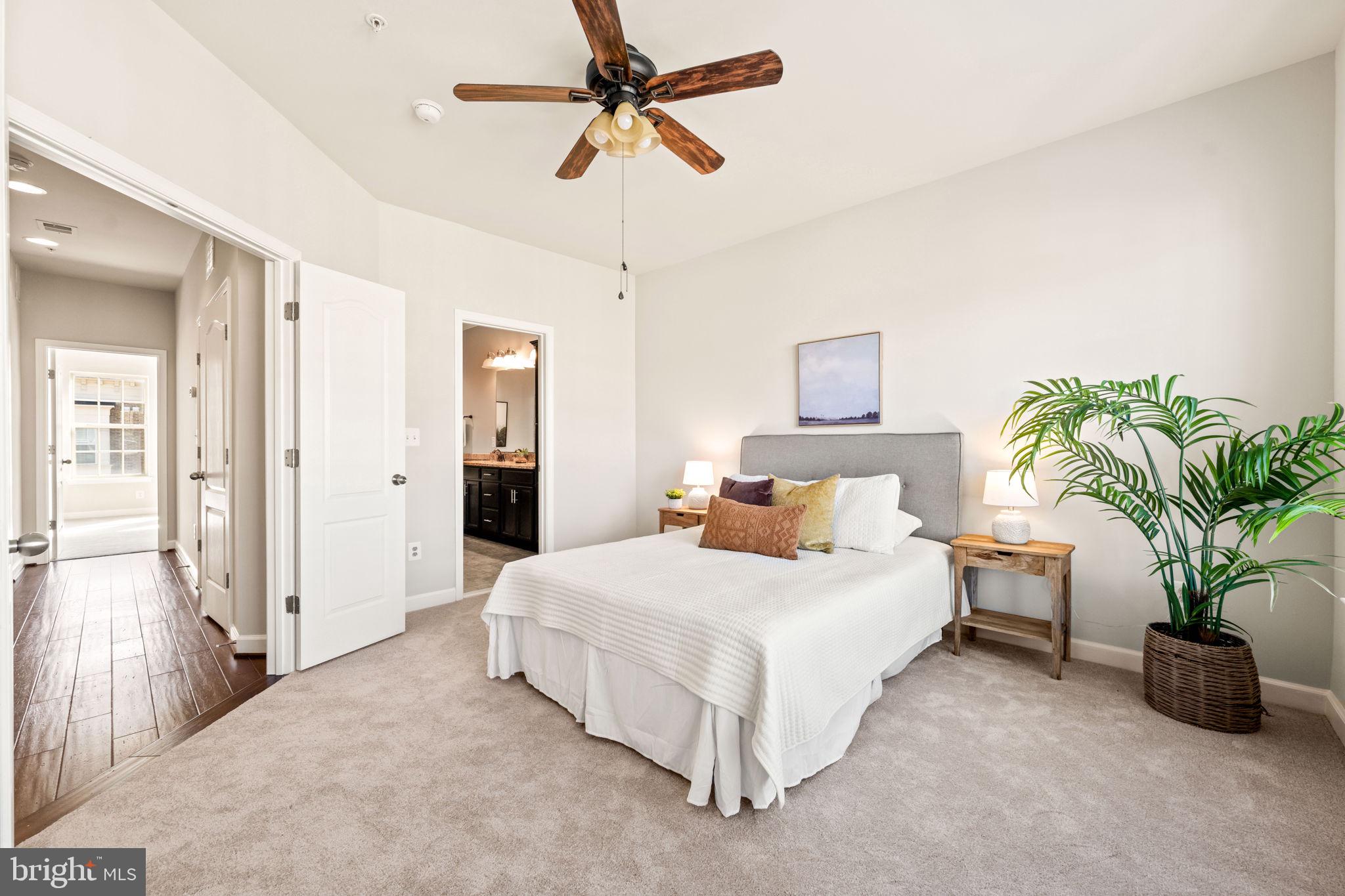 POTOMAC OVERLOOK - Residential