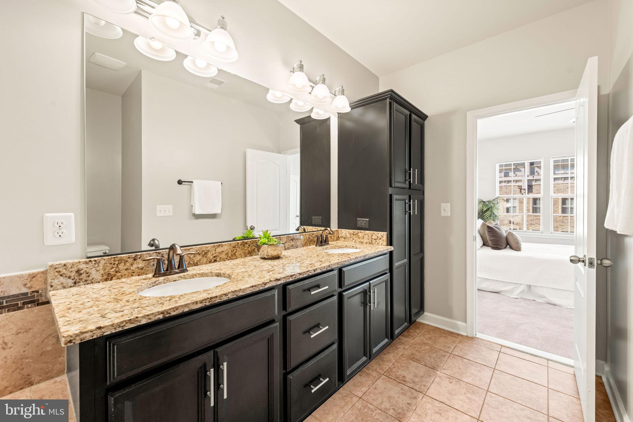 POTOMAC OVERLOOK - Residential