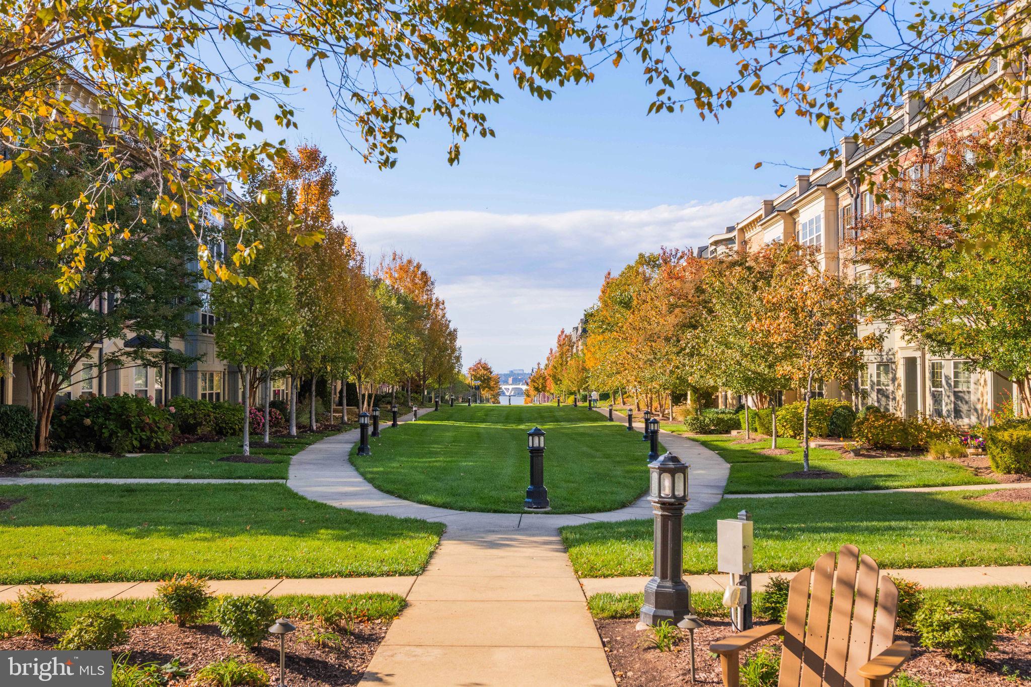 POTOMAC OVERLOOK - Residential