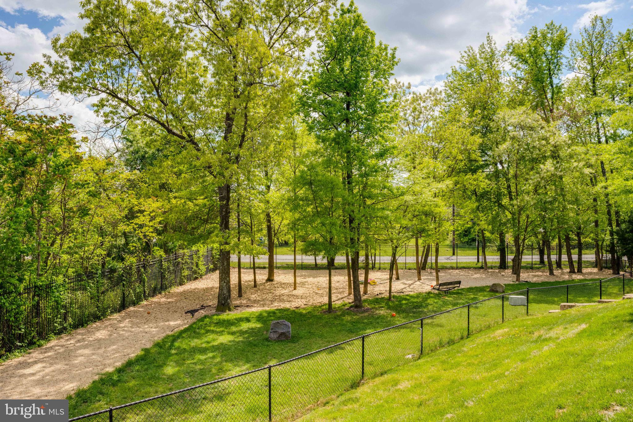 POTOMAC OVERLOOK - Residential