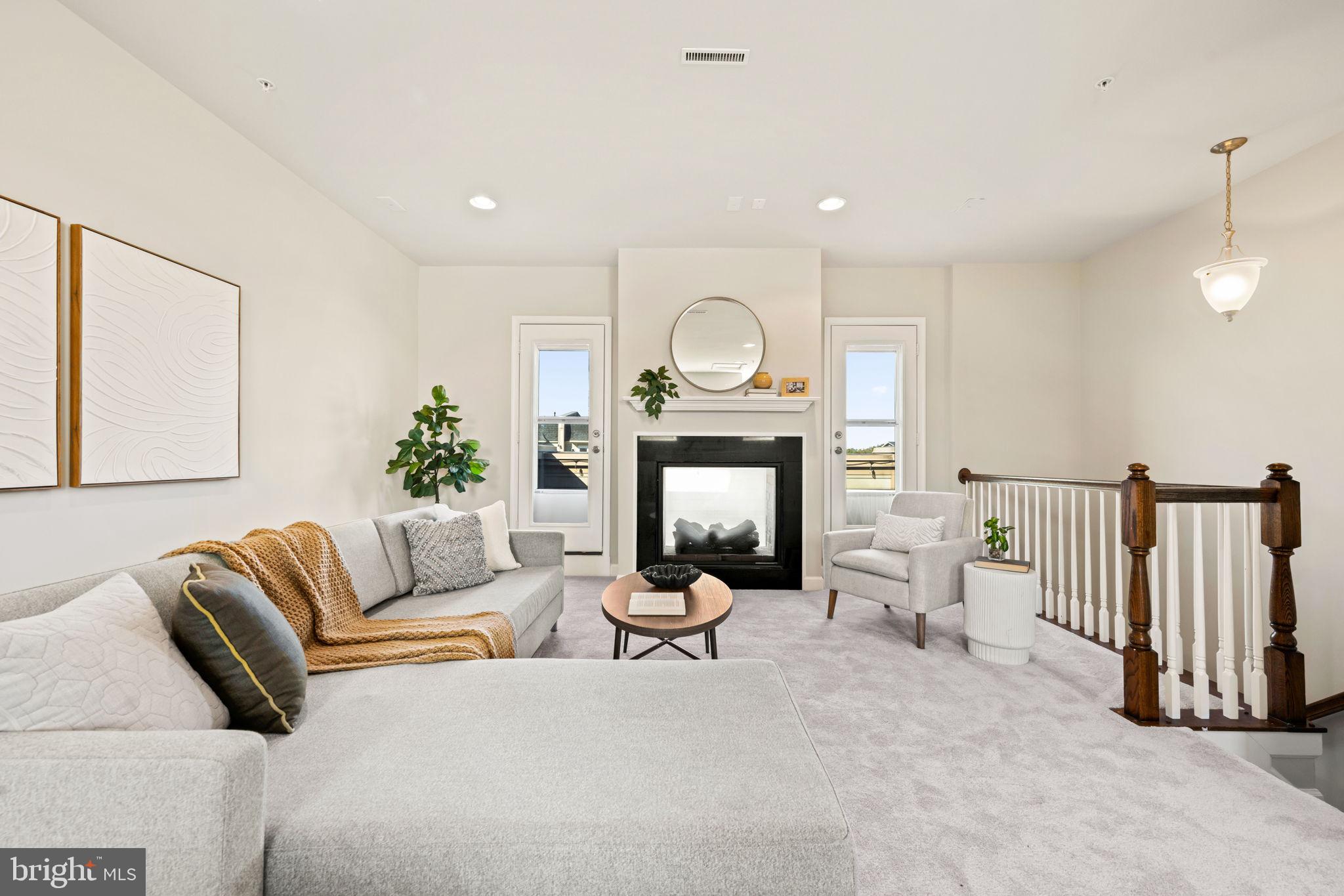 POTOMAC OVERLOOK - Residential