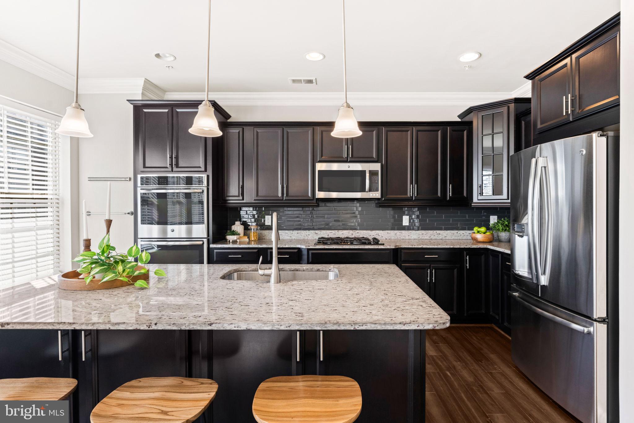 POTOMAC OVERLOOK - Residential