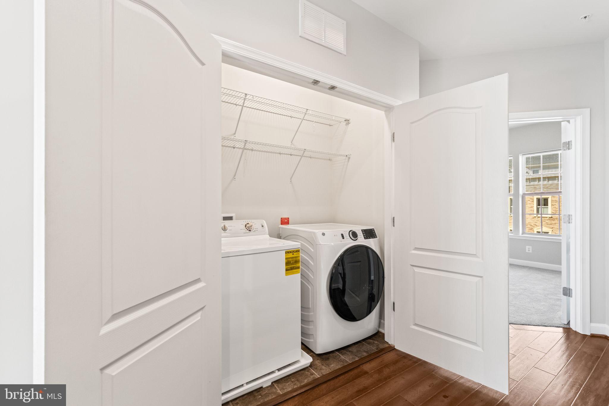 POTOMAC OVERLOOK - Residential