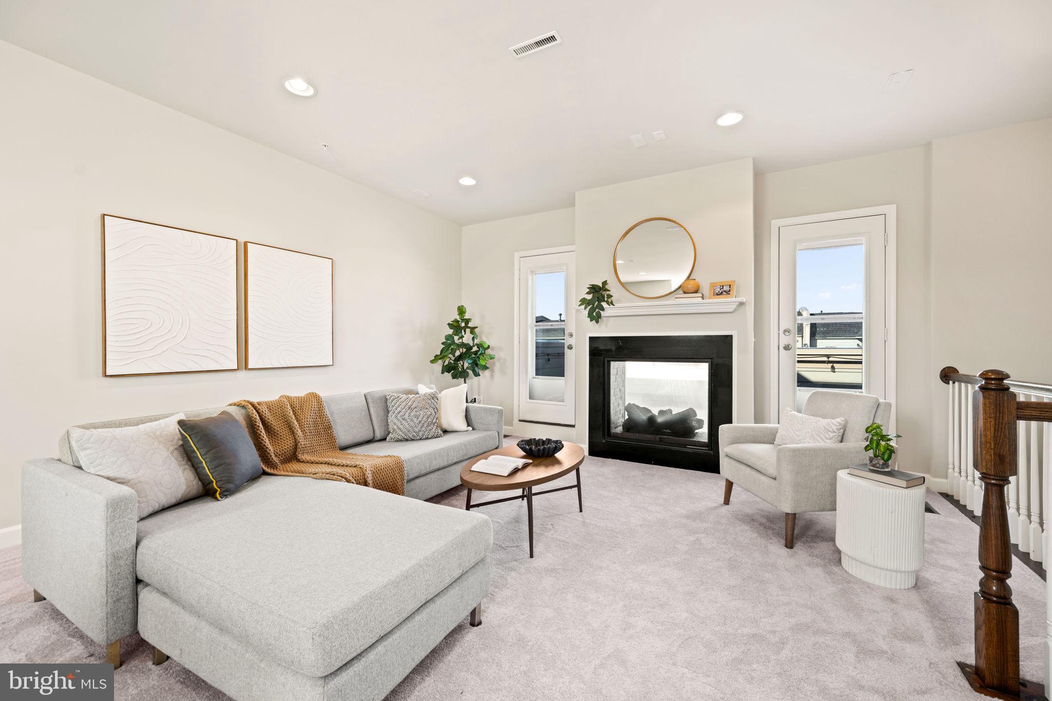 POTOMAC OVERLOOK - Residential