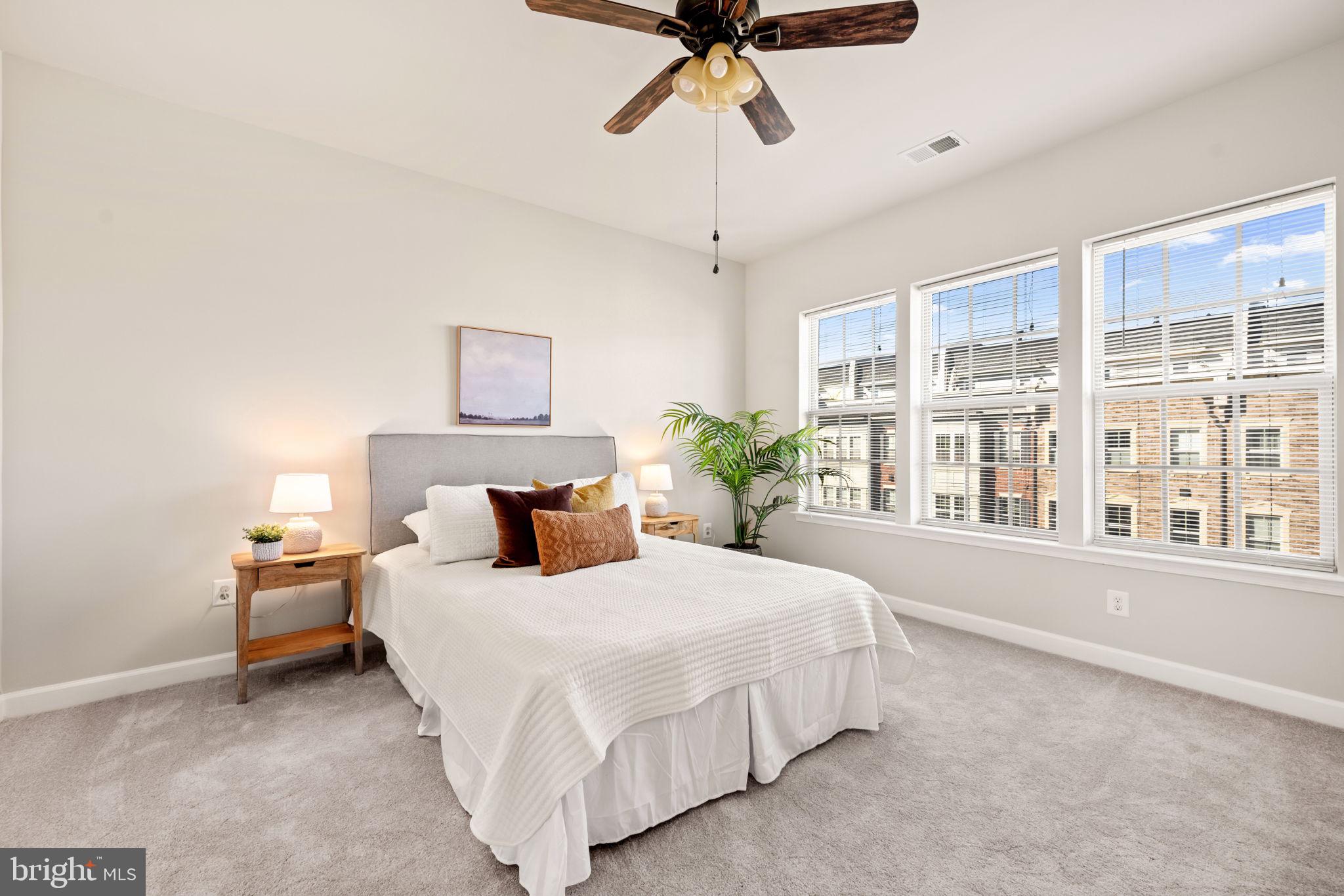 POTOMAC OVERLOOK - Residential