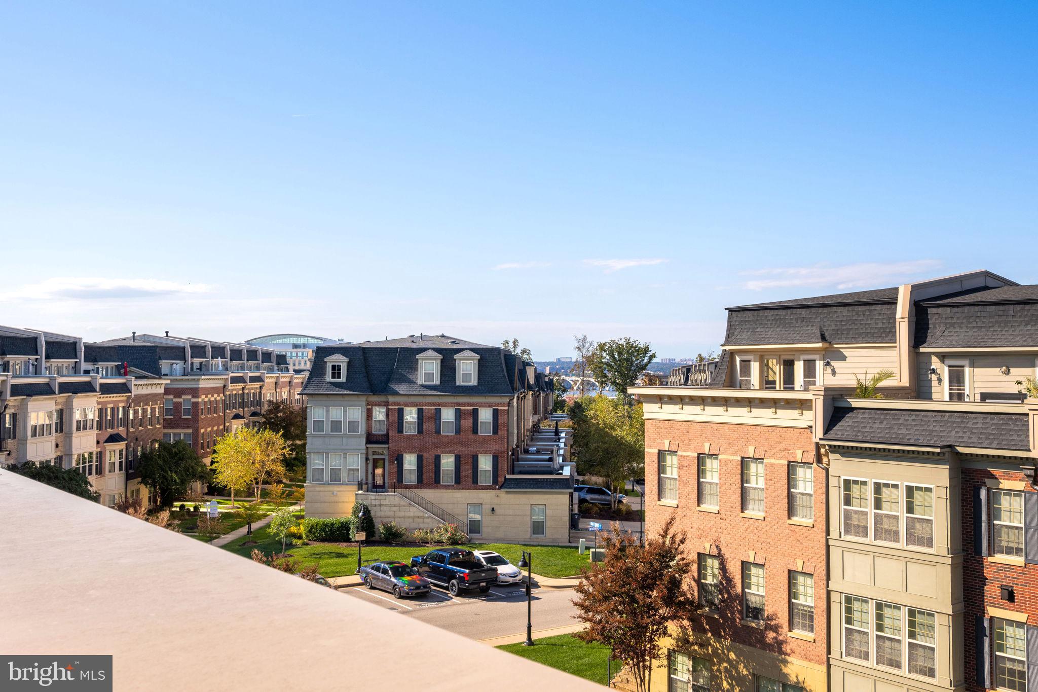 POTOMAC OVERLOOK - Residential