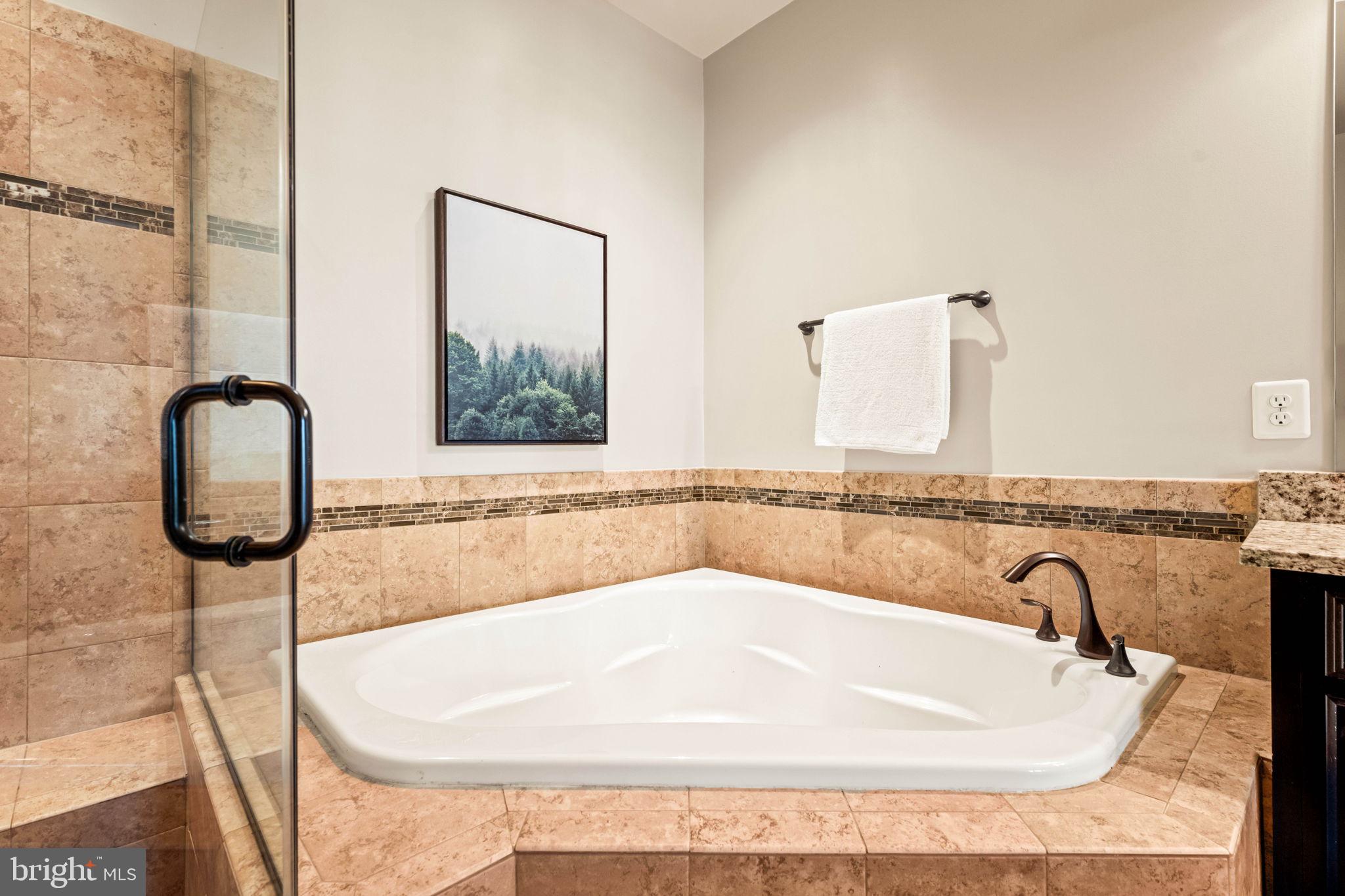 POTOMAC OVERLOOK - Residential