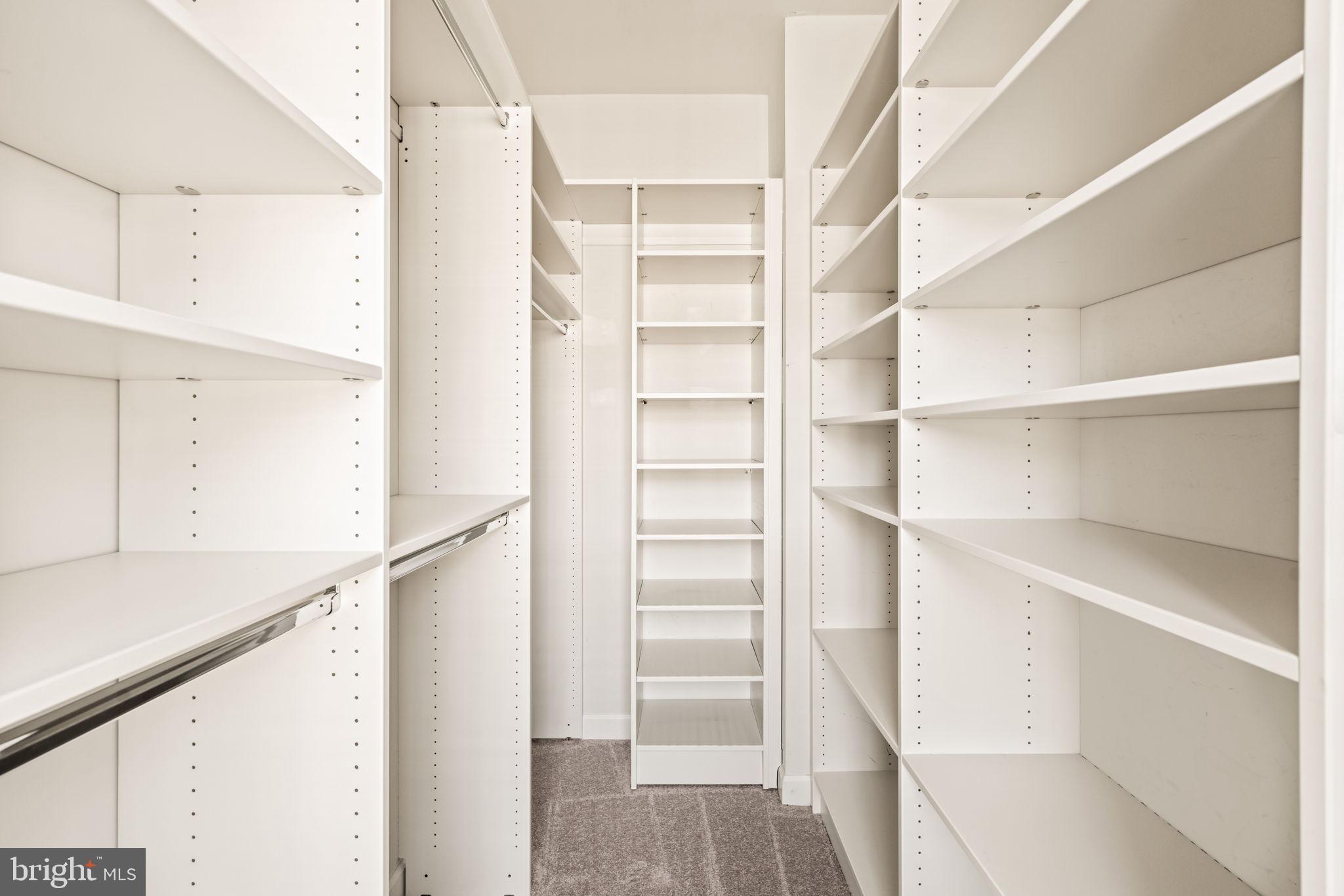 POTOMAC OVERLOOK - Residential