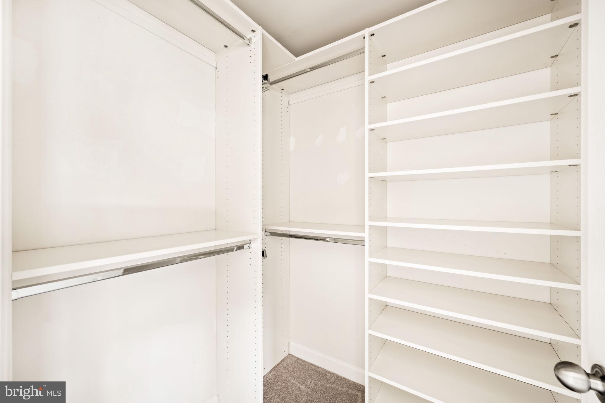 POTOMAC OVERLOOK - Residential