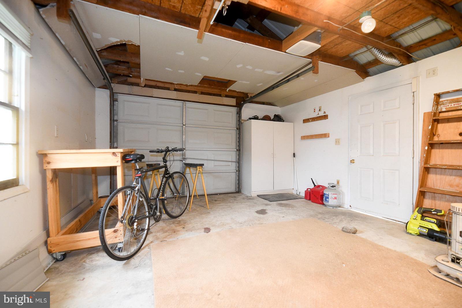 WHITE NECK CREEK - Residential