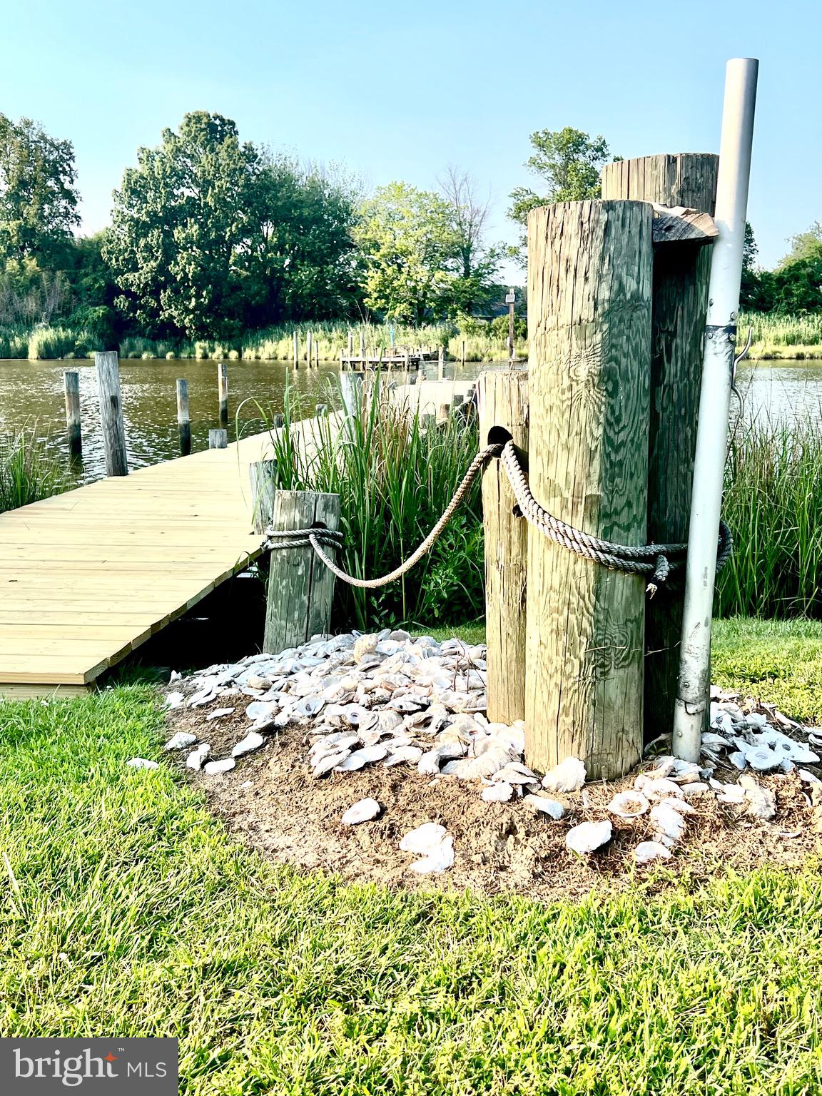 WHITE NECK CREEK - Residential