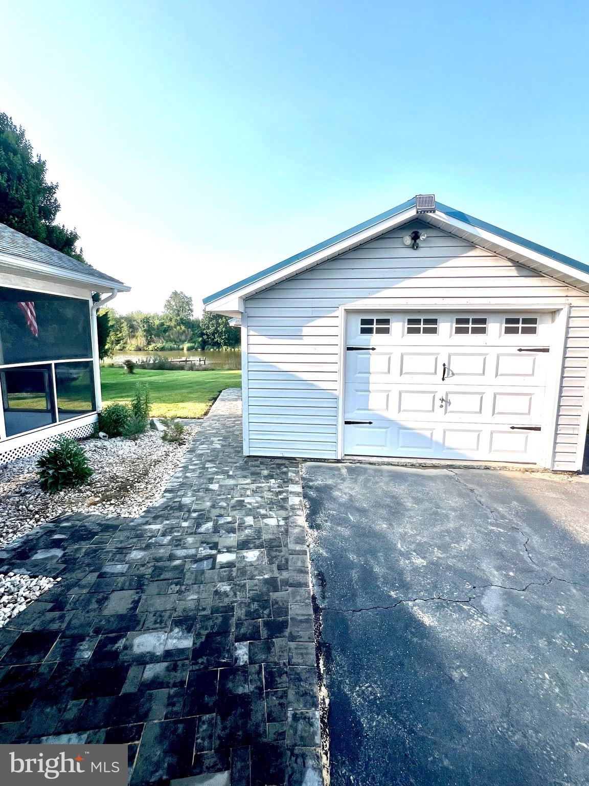 WHITE NECK CREEK - Residential