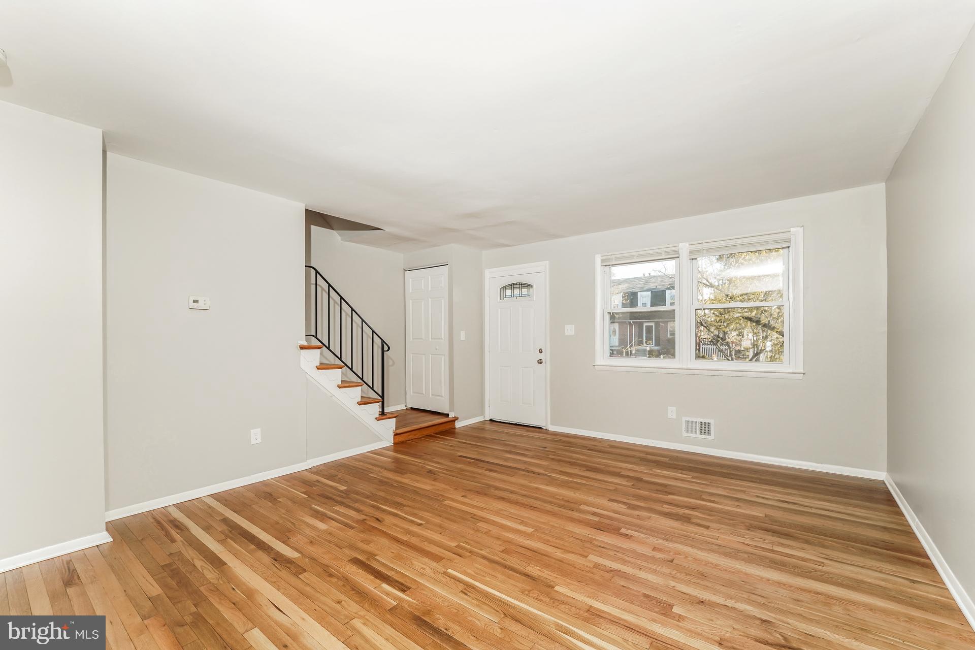 HOLLAND HILL - Residential