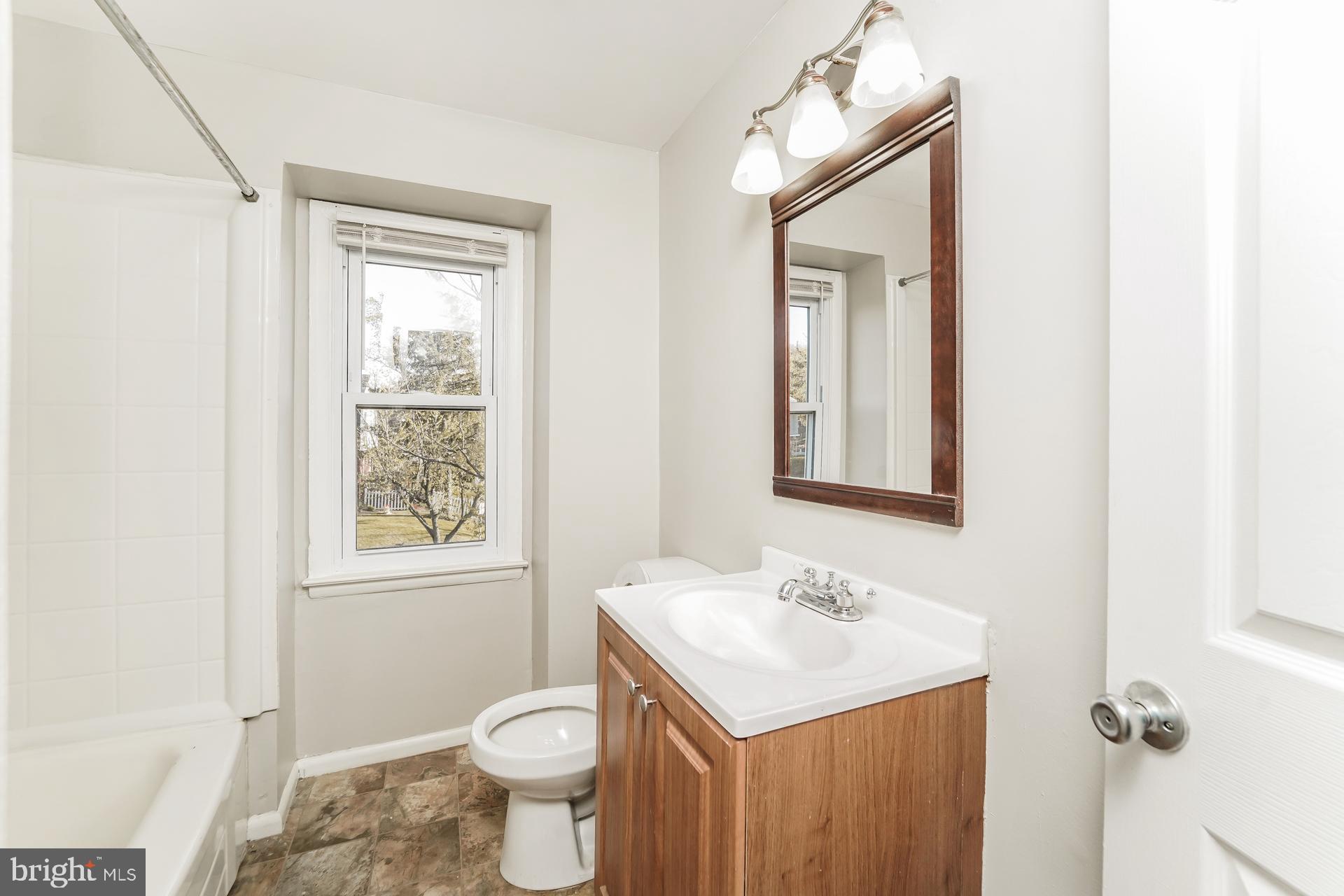 HOLLAND HILL - Residential