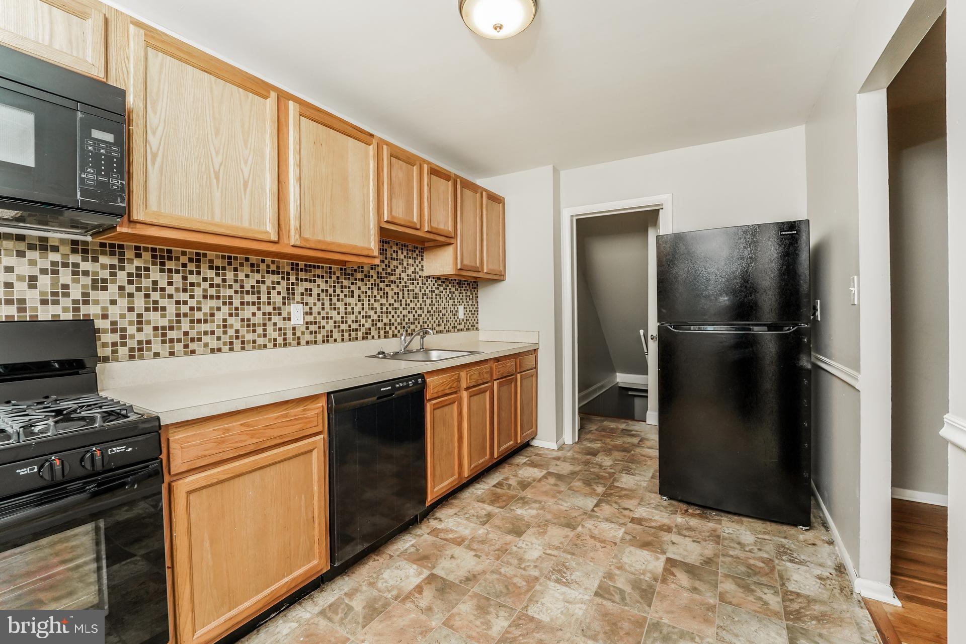 HOLLAND HILL - Residential