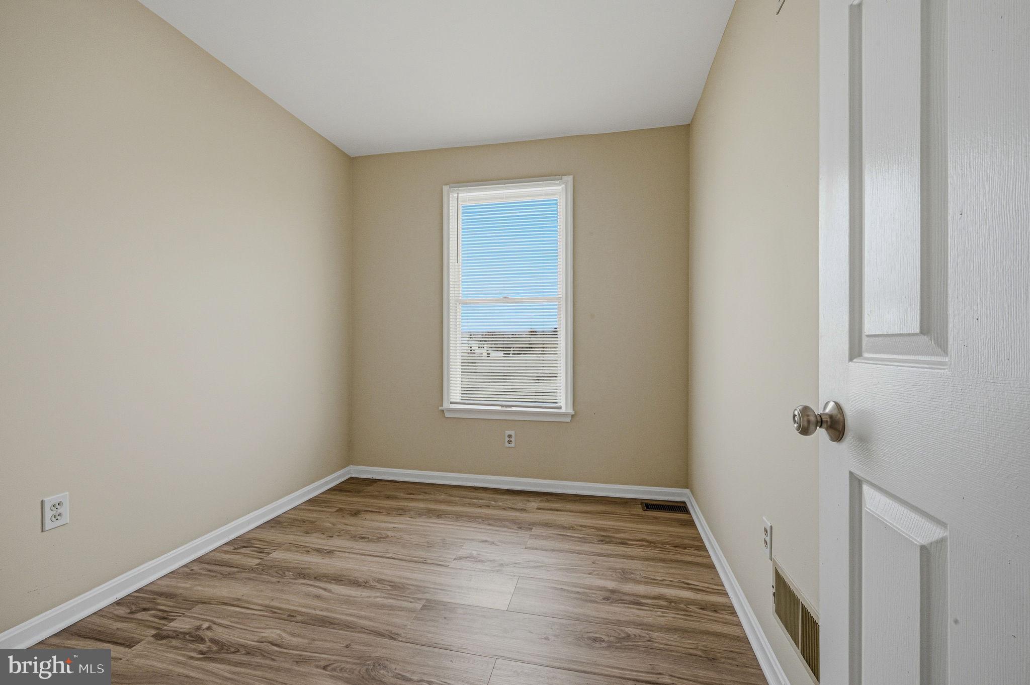 GLENDALE II - Residential