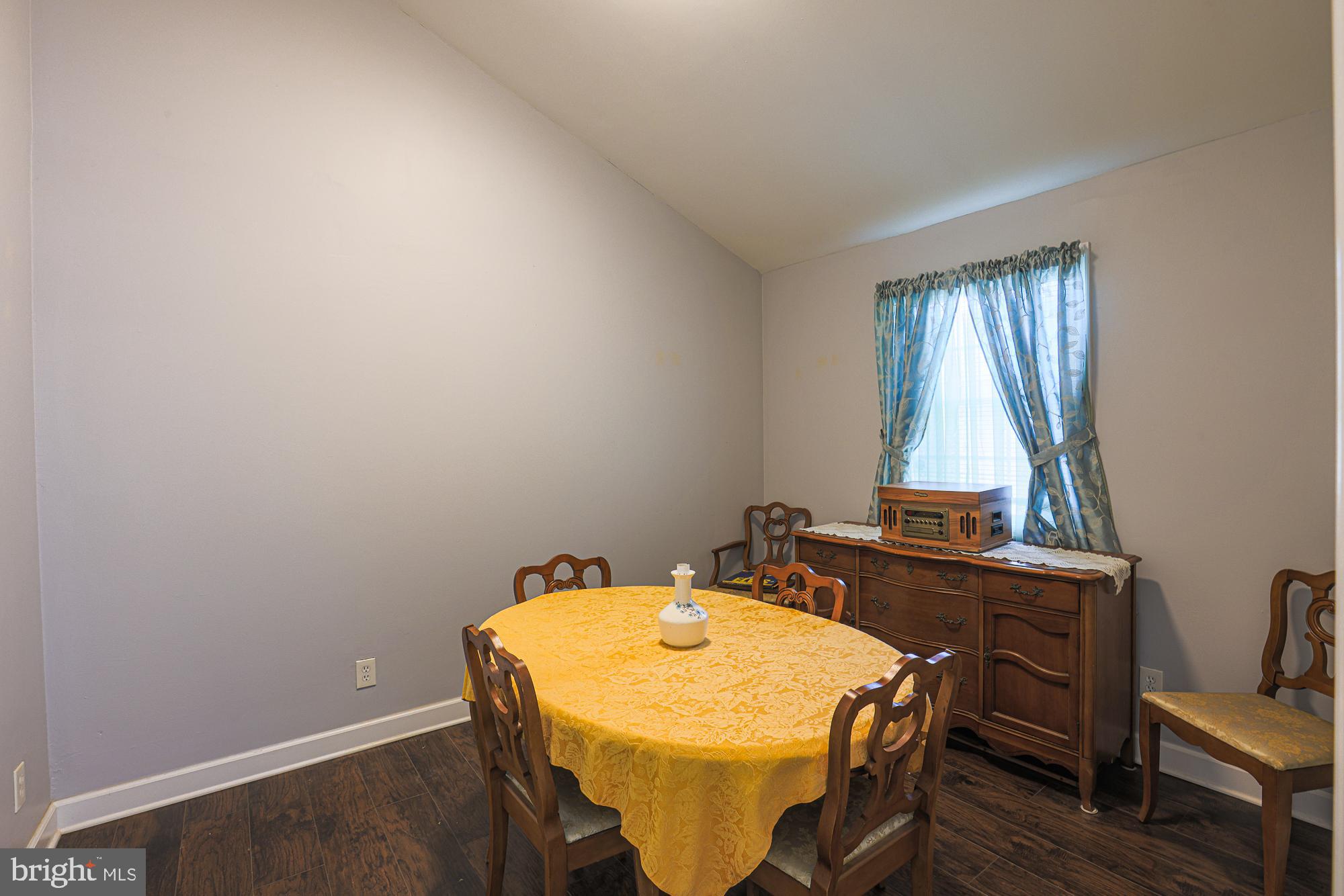 ROSEDALE FARMS - Residential