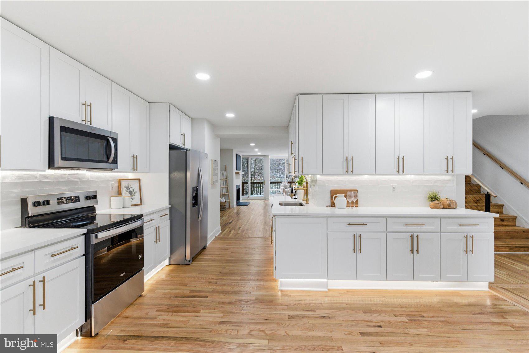 RUXTON CROSSING TOWNHSE - Residential