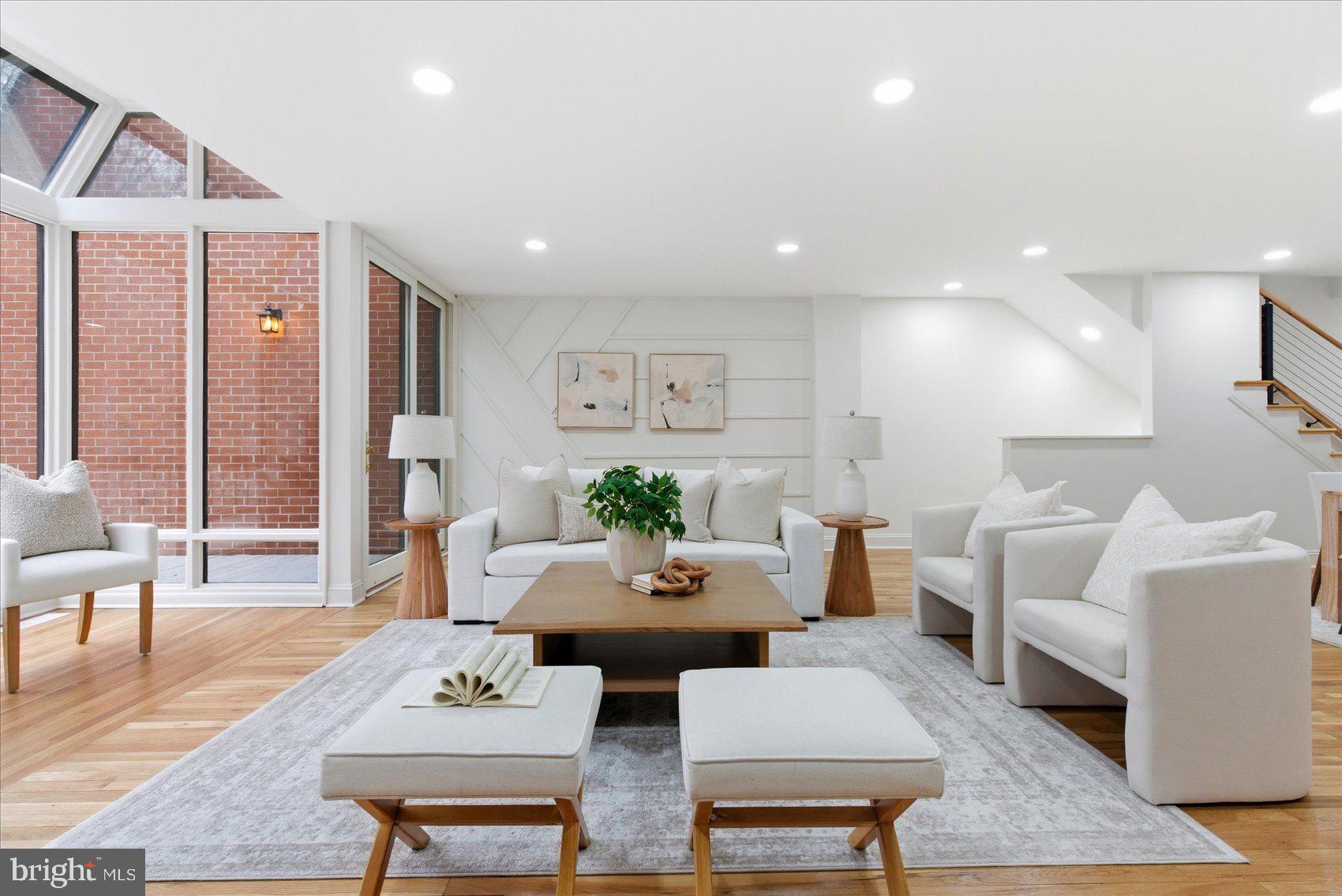 RUXTON CROSSING TOWNHSE - Residential