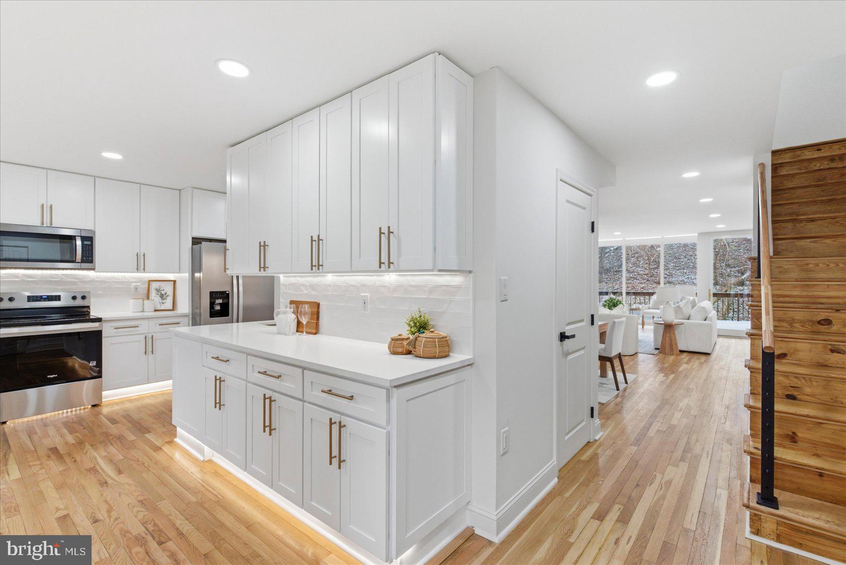 RUXTON CROSSING TOWNHSE - Residential