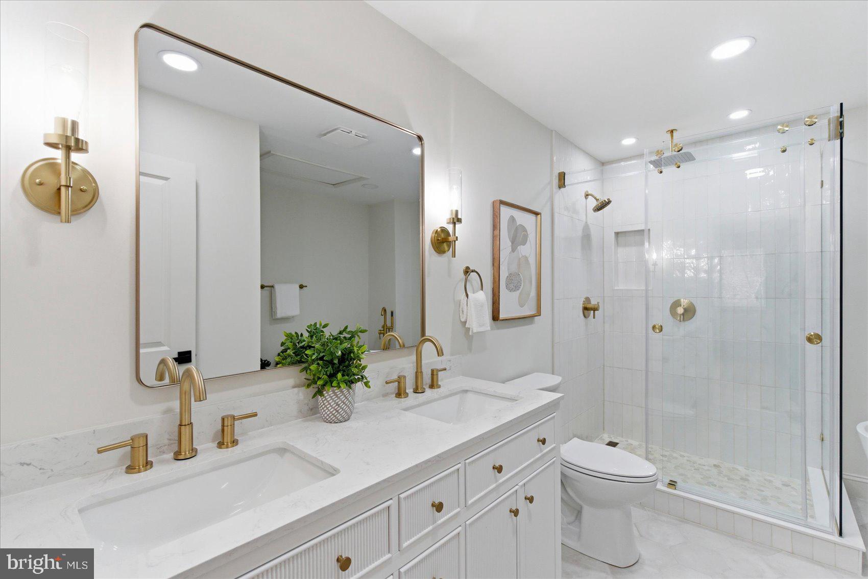 RUXTON CROSSING TOWNHSE - Residential