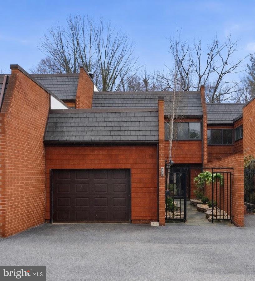 RUXTON CROSSING TOWNHSE - Residential