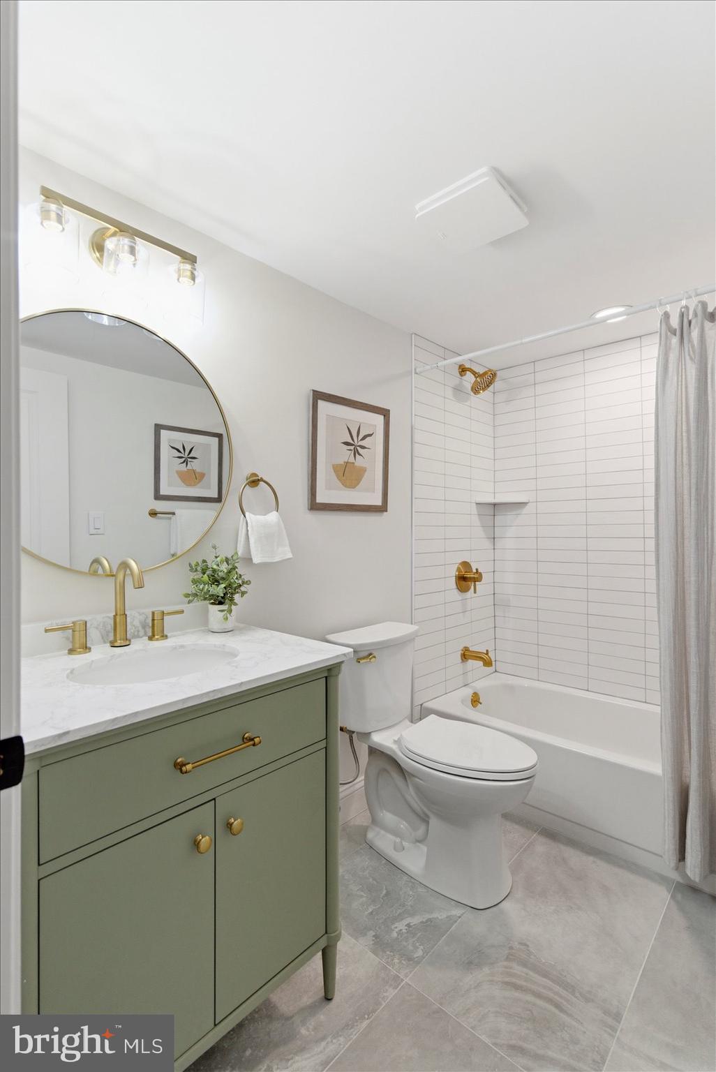 RUXTON CROSSING TOWNHSE - Residential