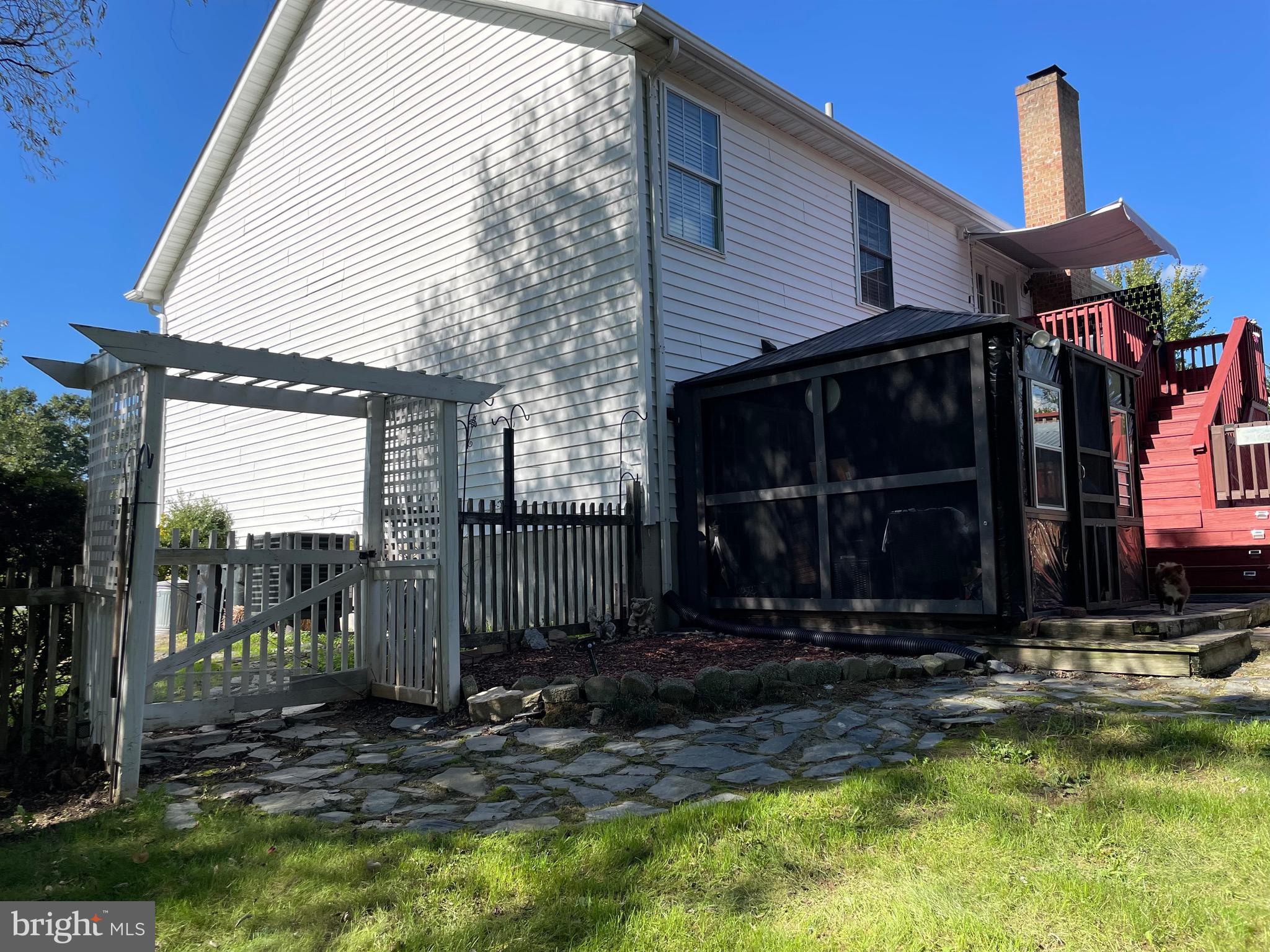 FOREST HEIGHTS - Residential