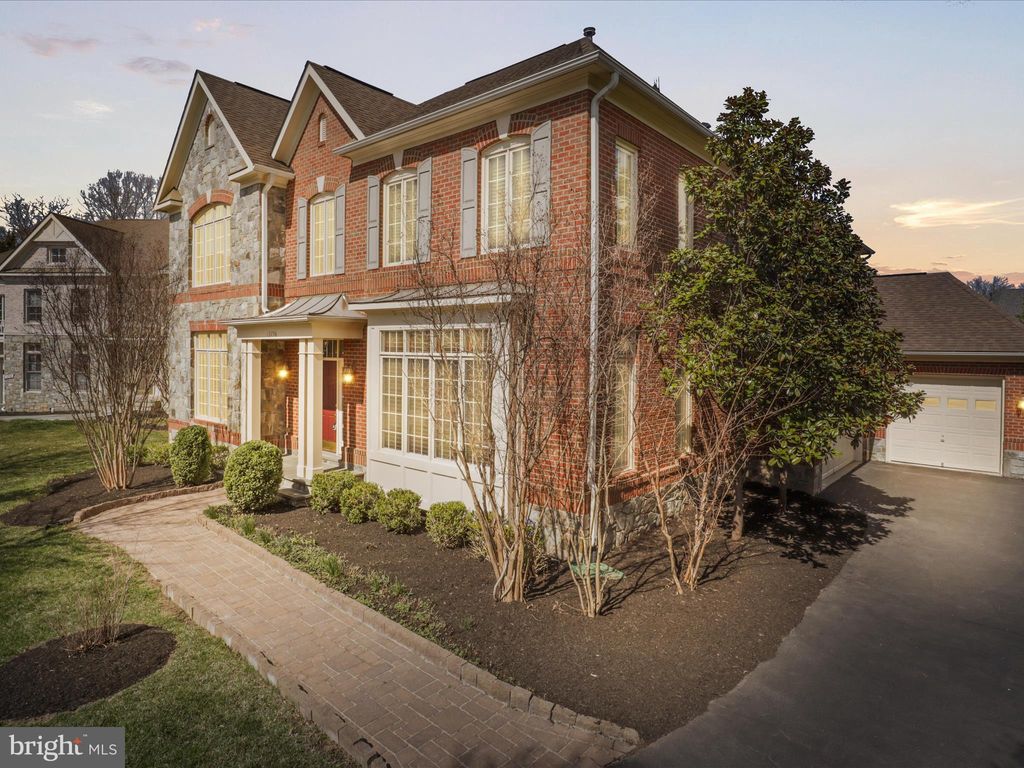listing image 0